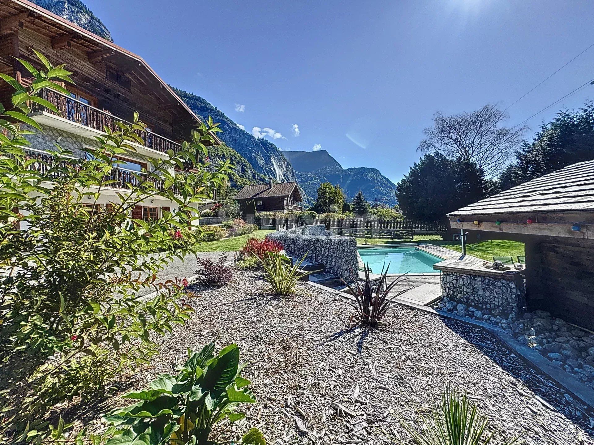 casa 9 Camere in vendita su Sallanches (74700)