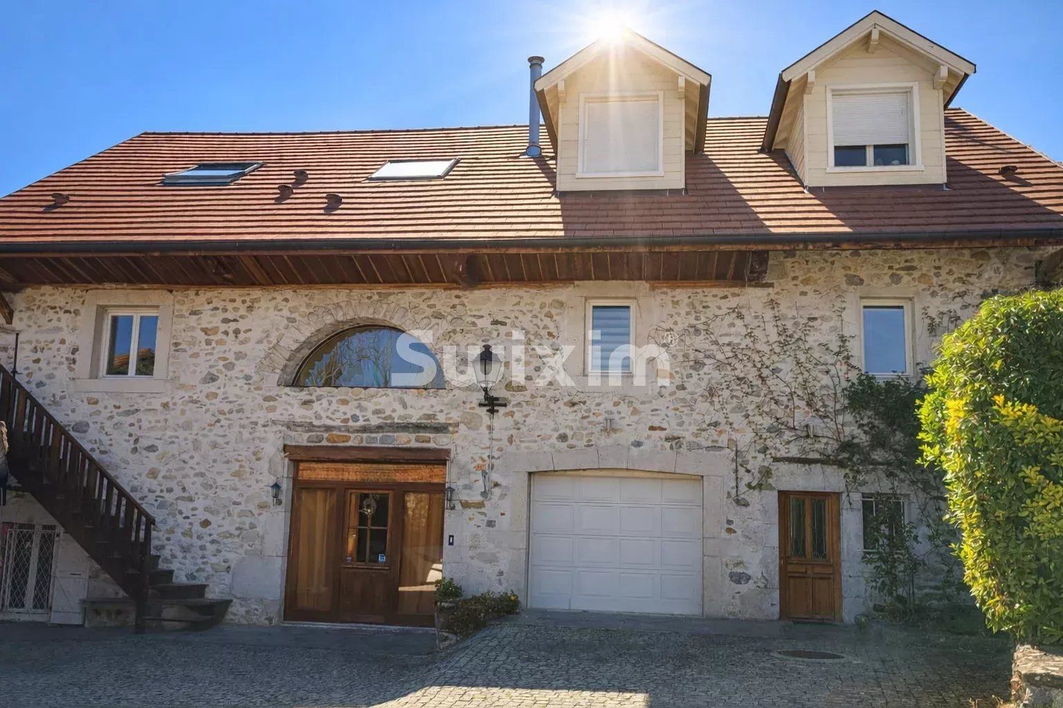 house 12 Rooms for sale on Viry (74580)