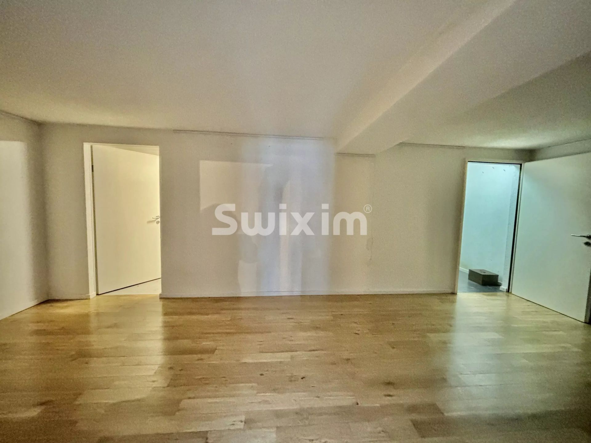 comercial local para venda sobre Rolle (1180)