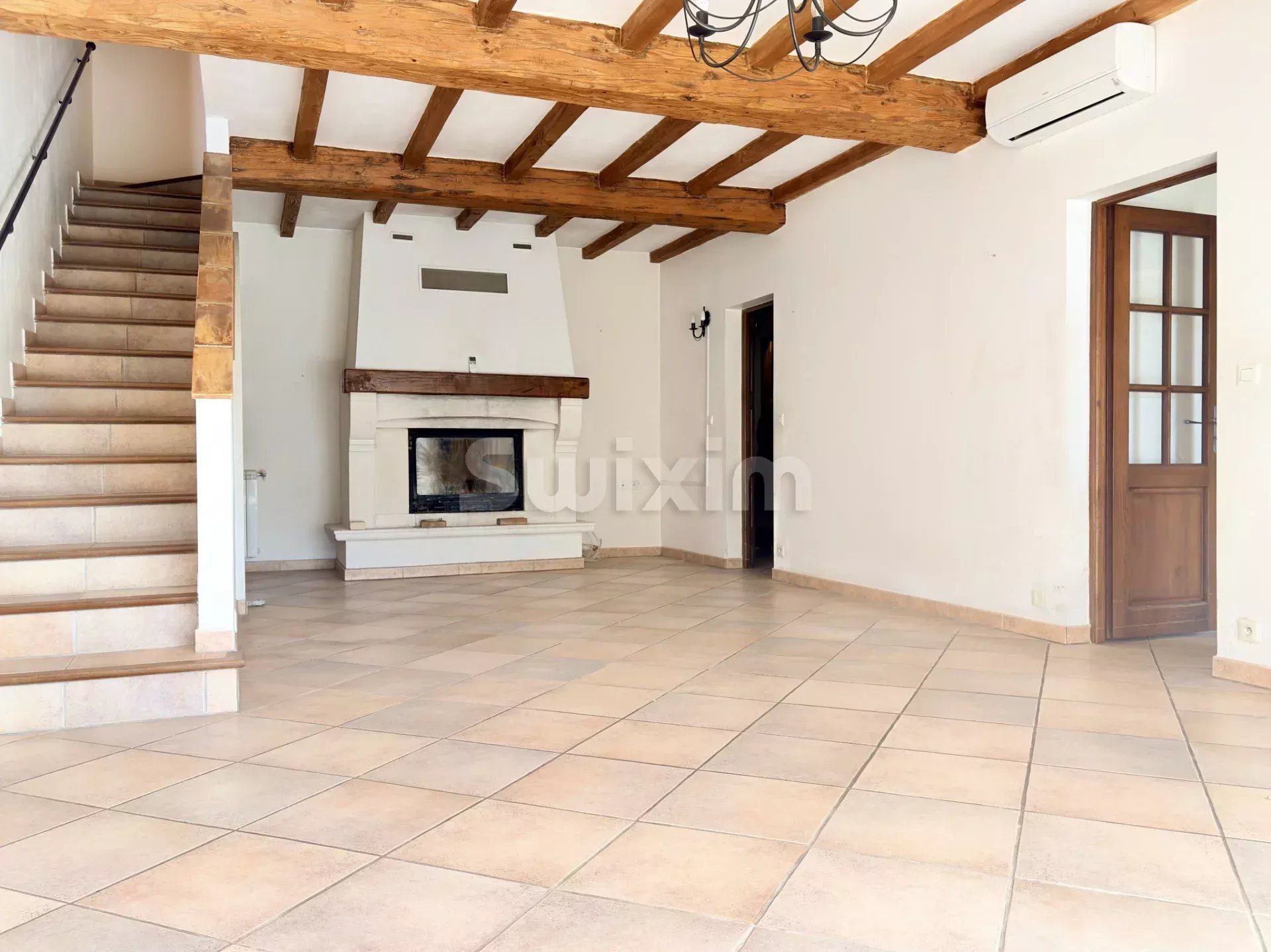 casa 6 Camere in vendita su Uzès (30700)