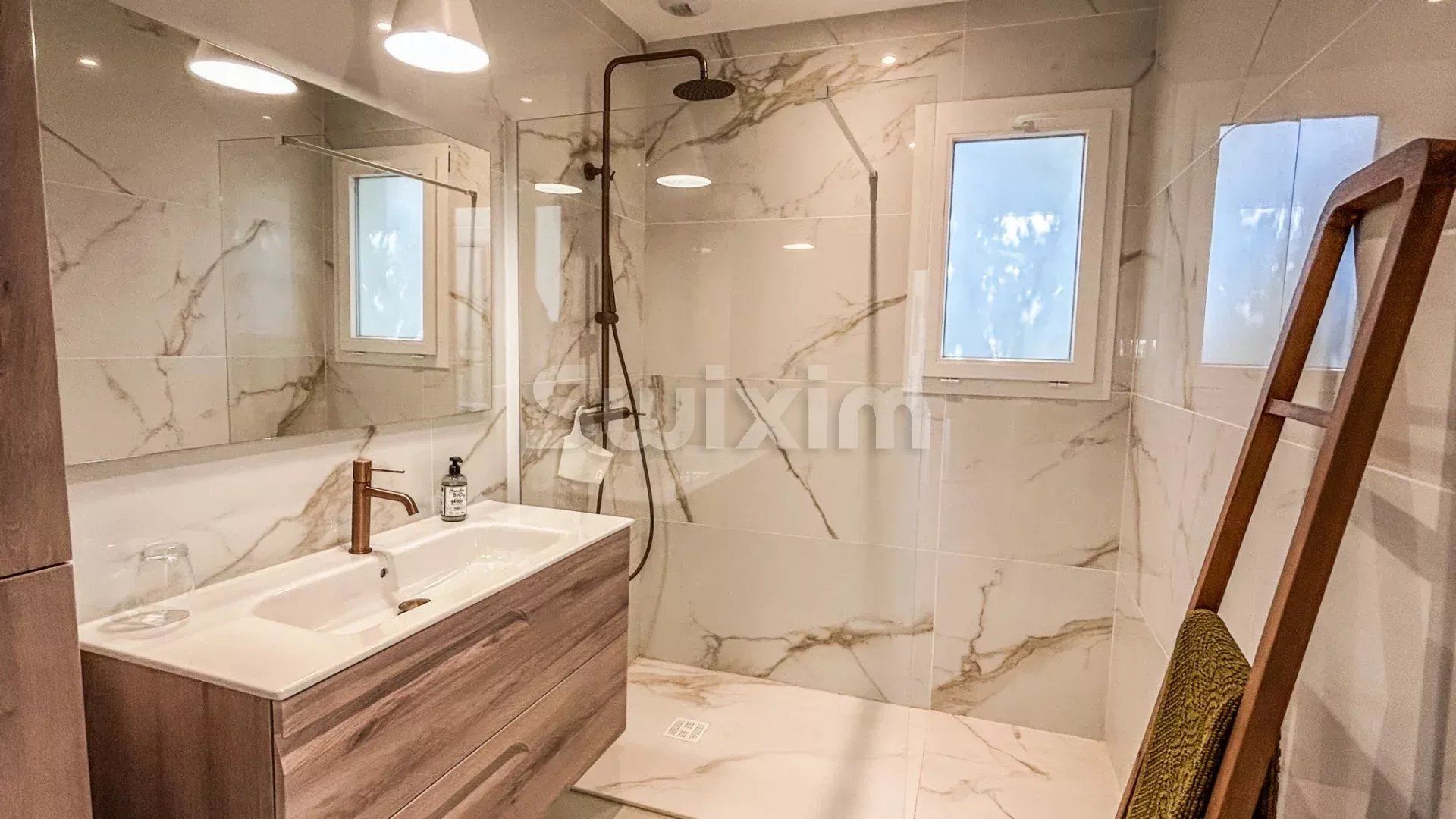 villa 4 Camere in vendita su Uzès (30700)