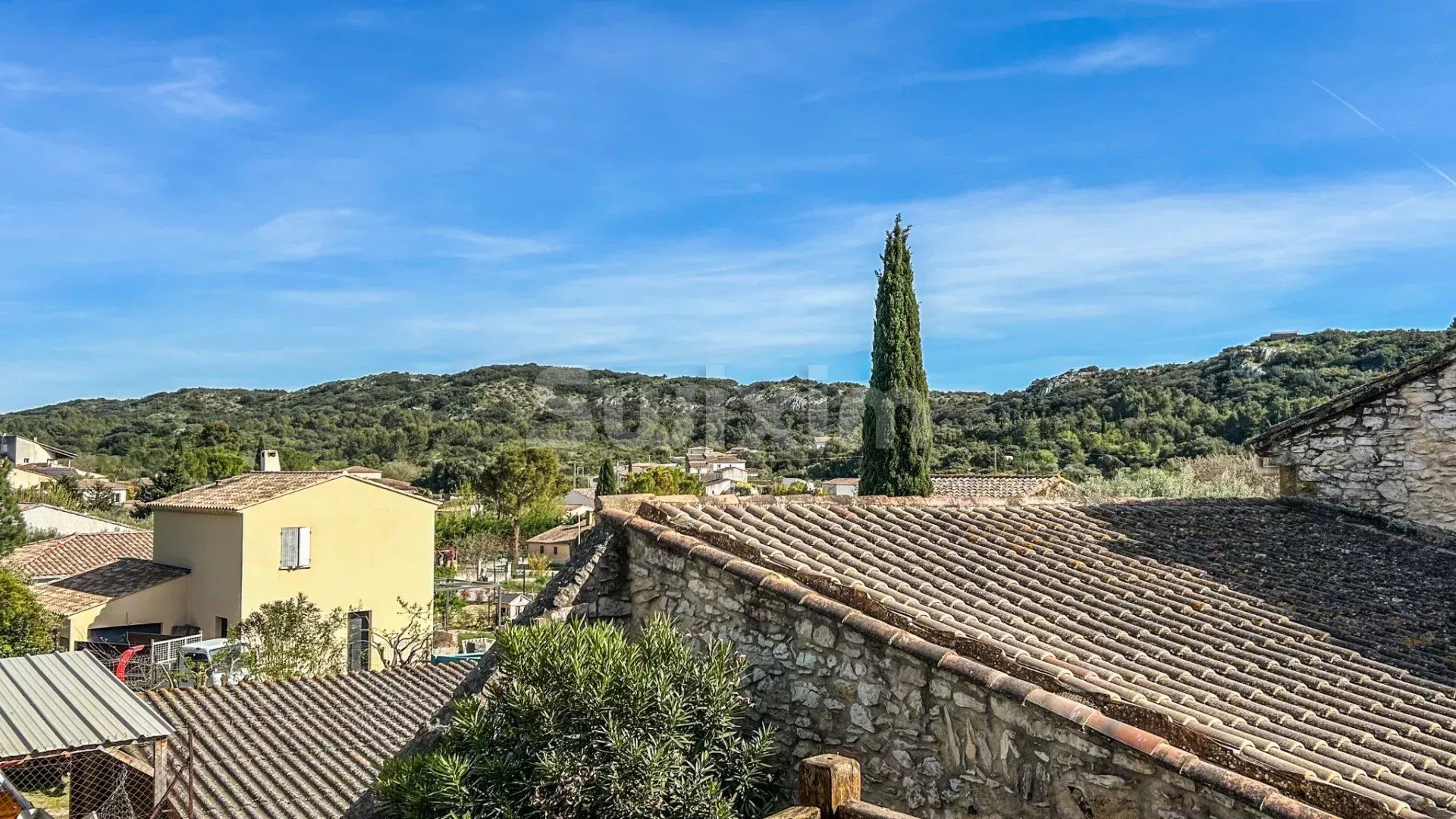 casa 5 Camere in vendita su Pouzilhac (30210)