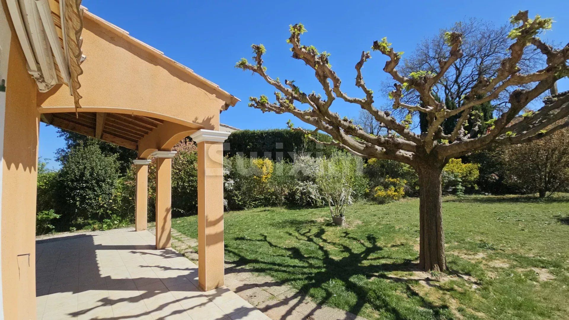 villa 4 Camere in vendita su Collias (30210)