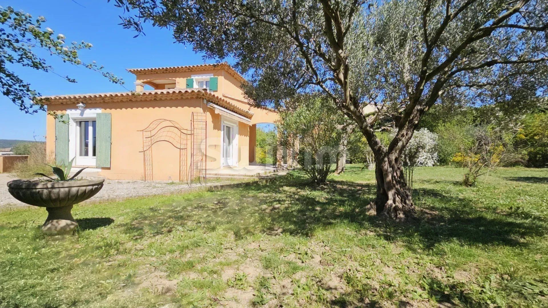 villa 4 Camere in vendita su Collias (30210)