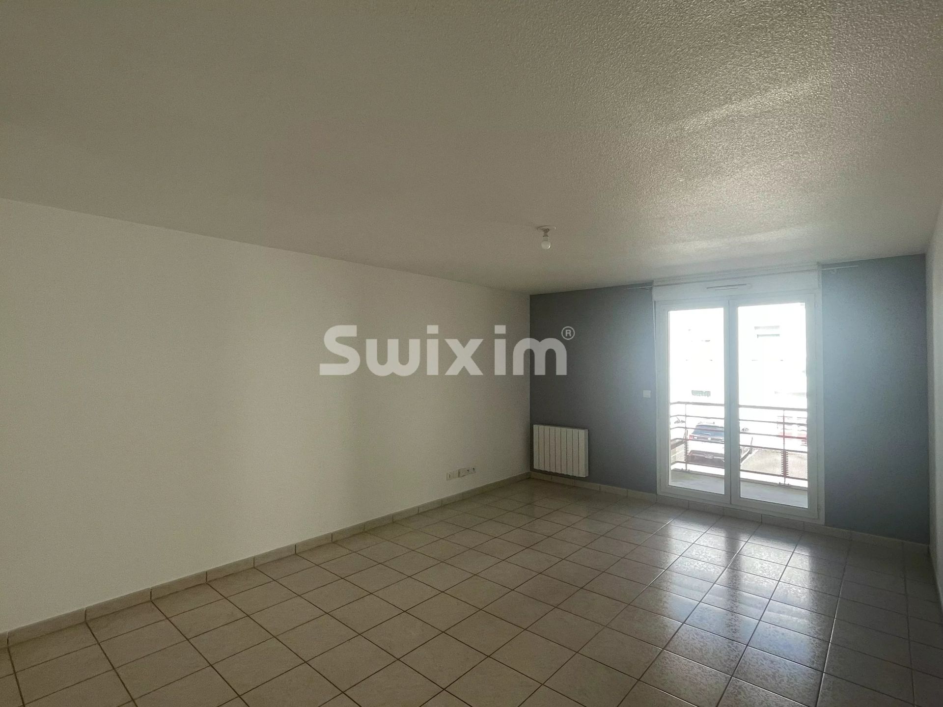 apartamento 5 Quartos para aluguer sobre Lons-le-Saunier (39000)