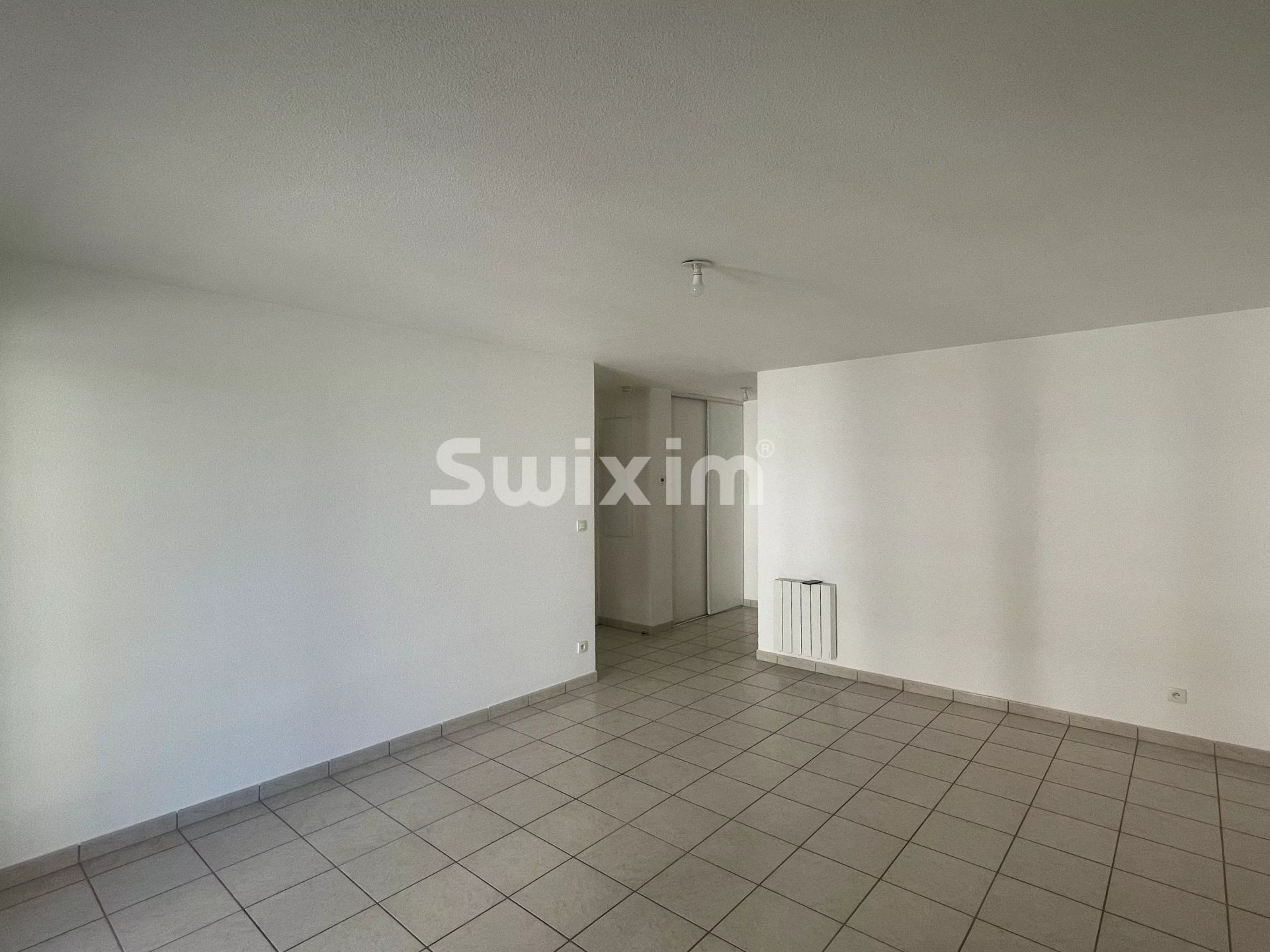 apartamento 5 Quartos para aluguer sobre Lons-le-Saunier (39000)