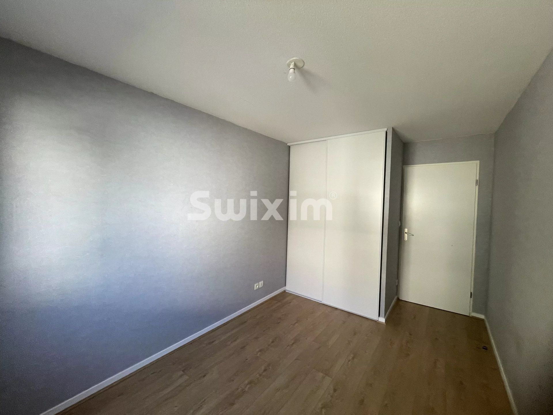 apartamento 5 Quartos para aluguer sobre Lons-le-Saunier (39000)