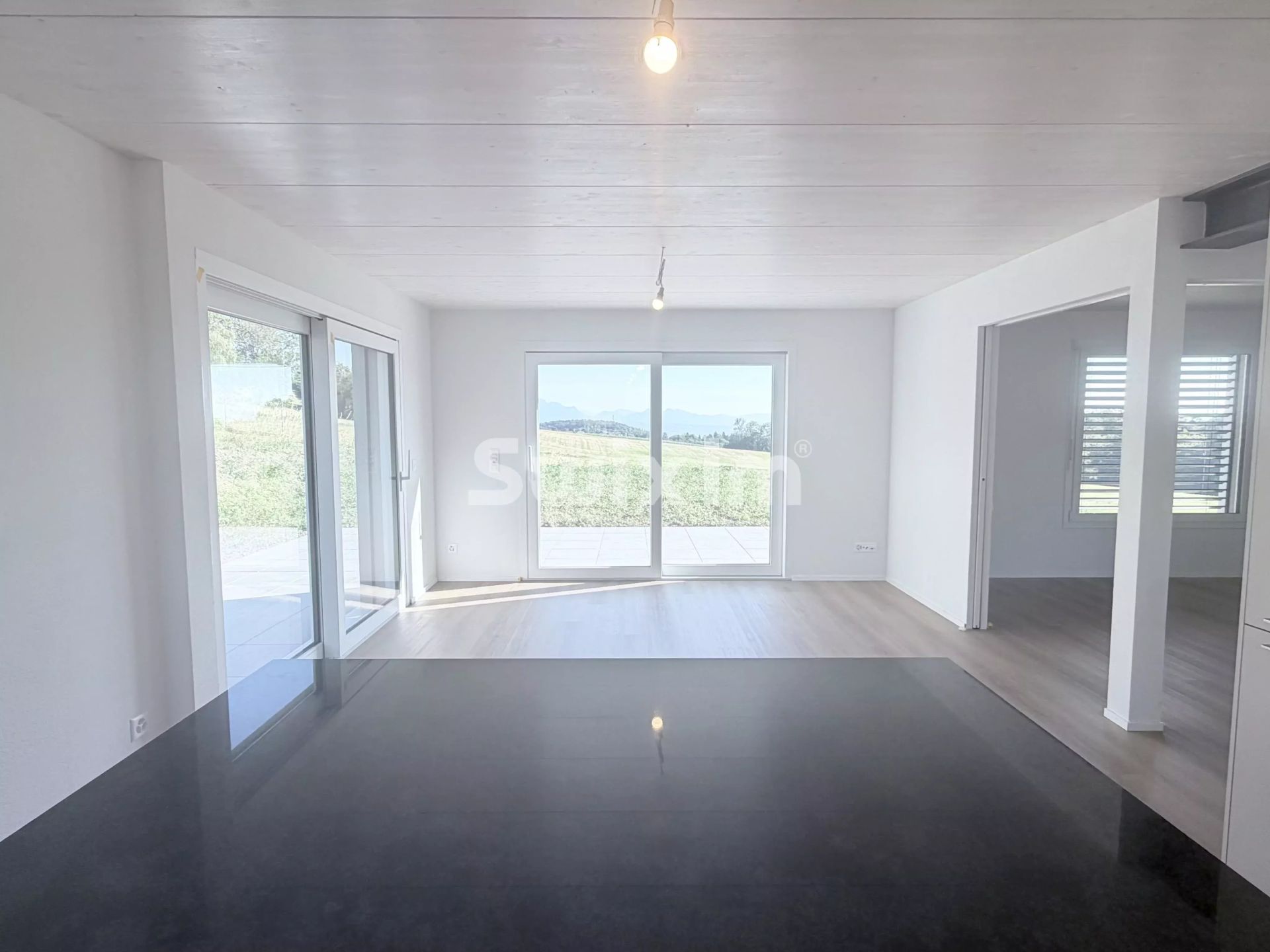 casa 6.5 Camere in affitto su Savigny (1073)