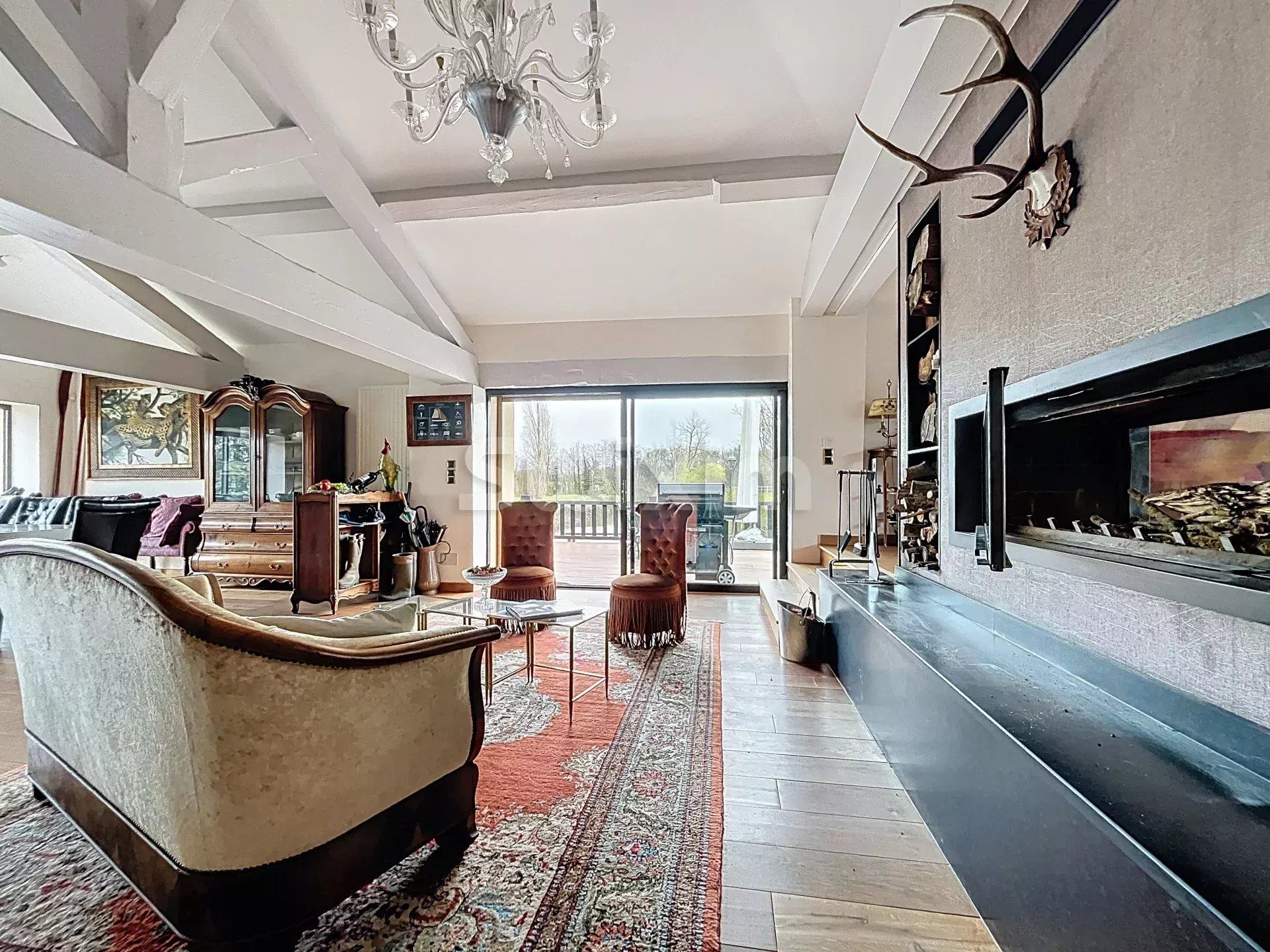 propiedad 12 Salas en venta en Châtillon-sur-Chalaronne (01400)