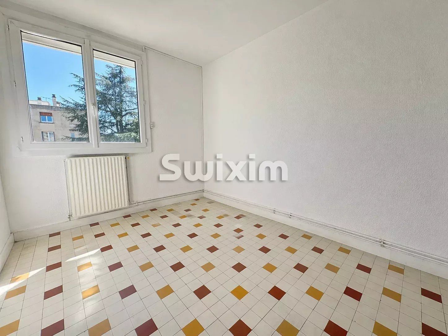 appartement 4 Zimmer zum verkauf auf Bagnols-sur-Cèze (30200)