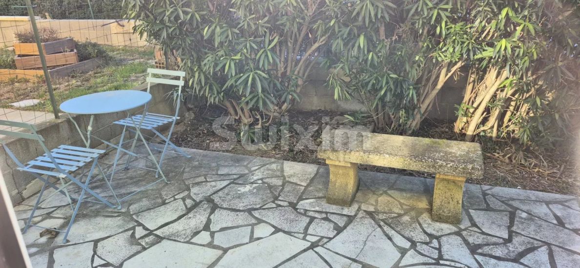 Alquiler Apartamento Fournès 1&nbsp;sala 27.57&nbsp;m²