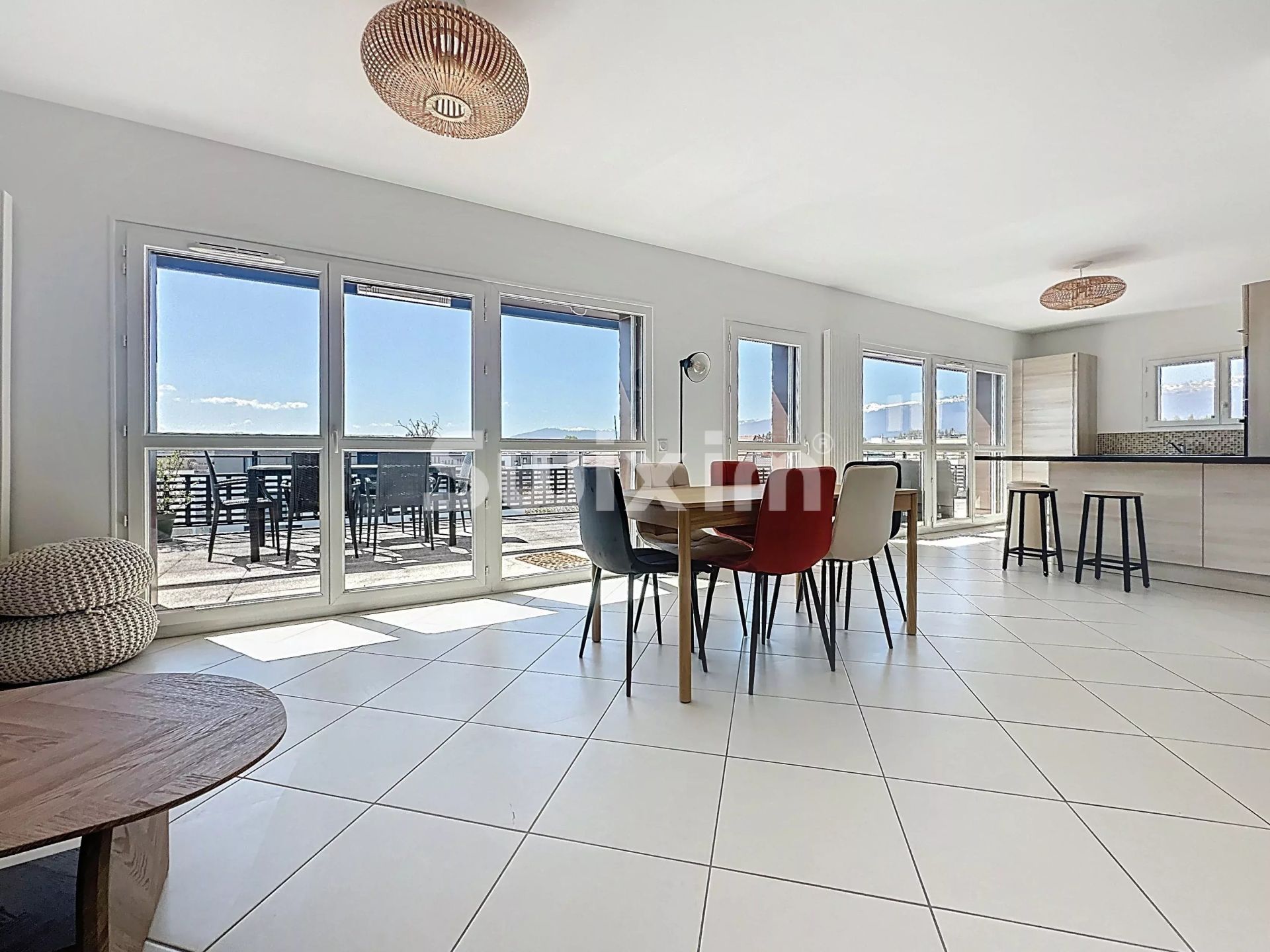 apartamento 3 Quartos para aluguer sobre Ferney-Voltaire (01210)