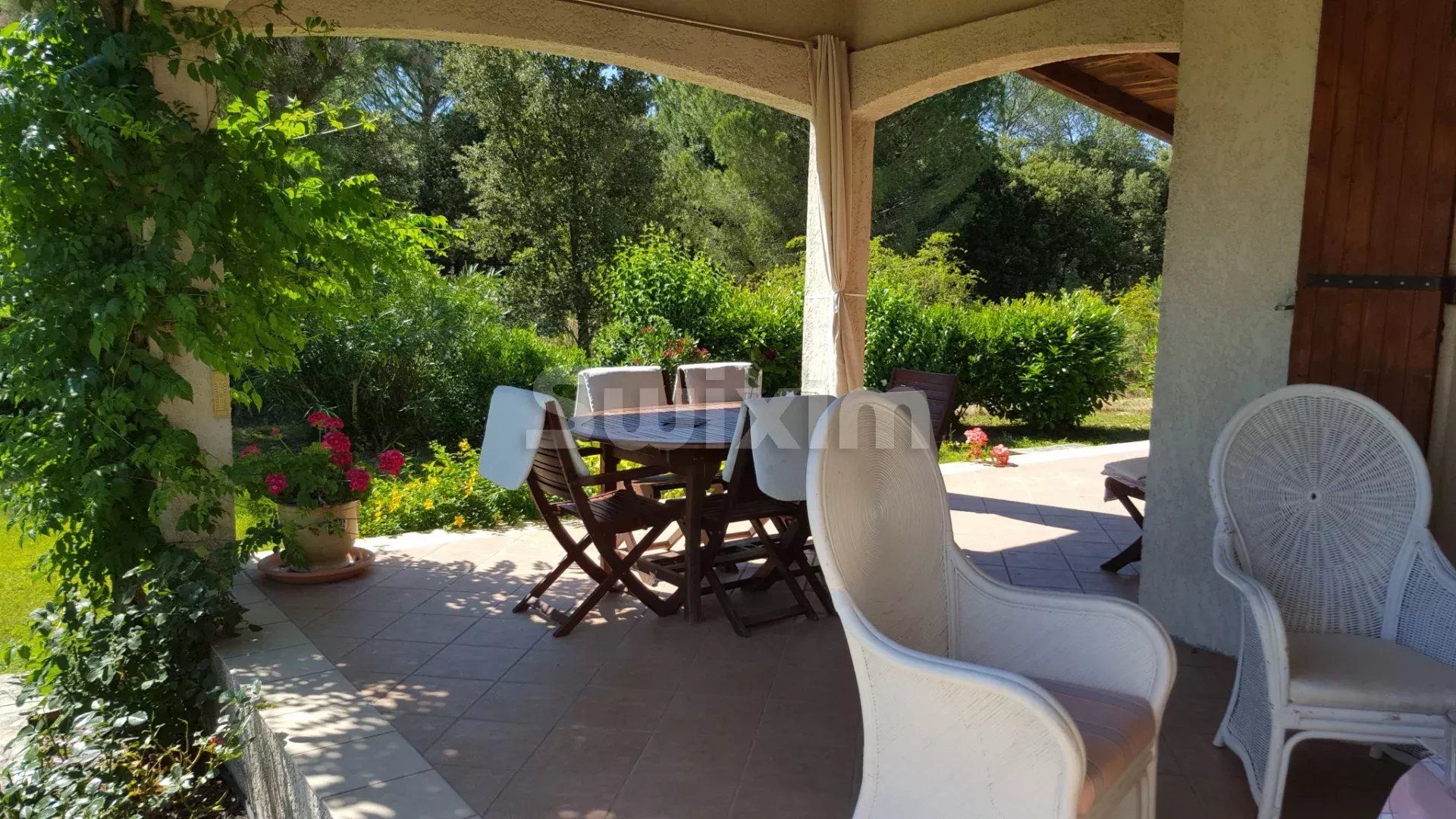 villa 7 Pièces en vente sur Saint-Quentin-la-Poterie (30700)