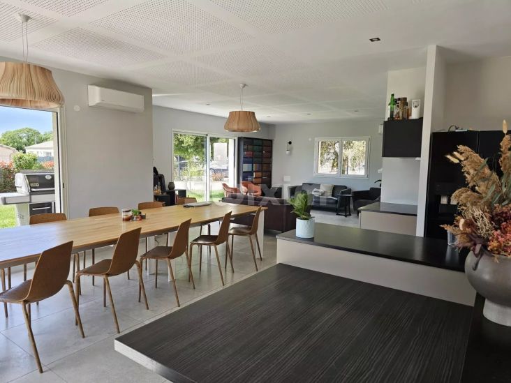 Verkauf Villa Alès 6&nbsp;Zimmer 191&nbsp;m²