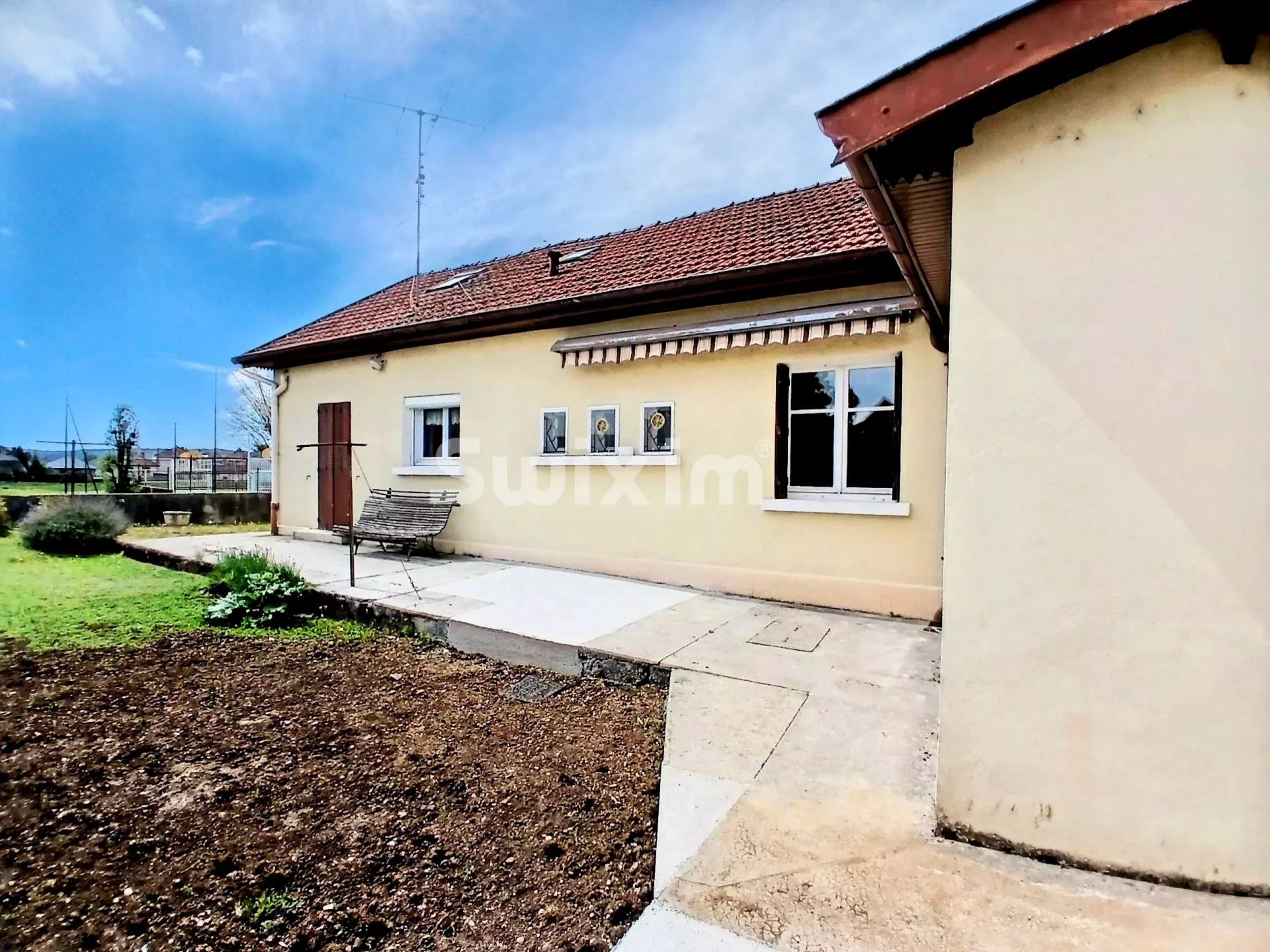 casa 5 Camere in vendita su Champagnole (39300)