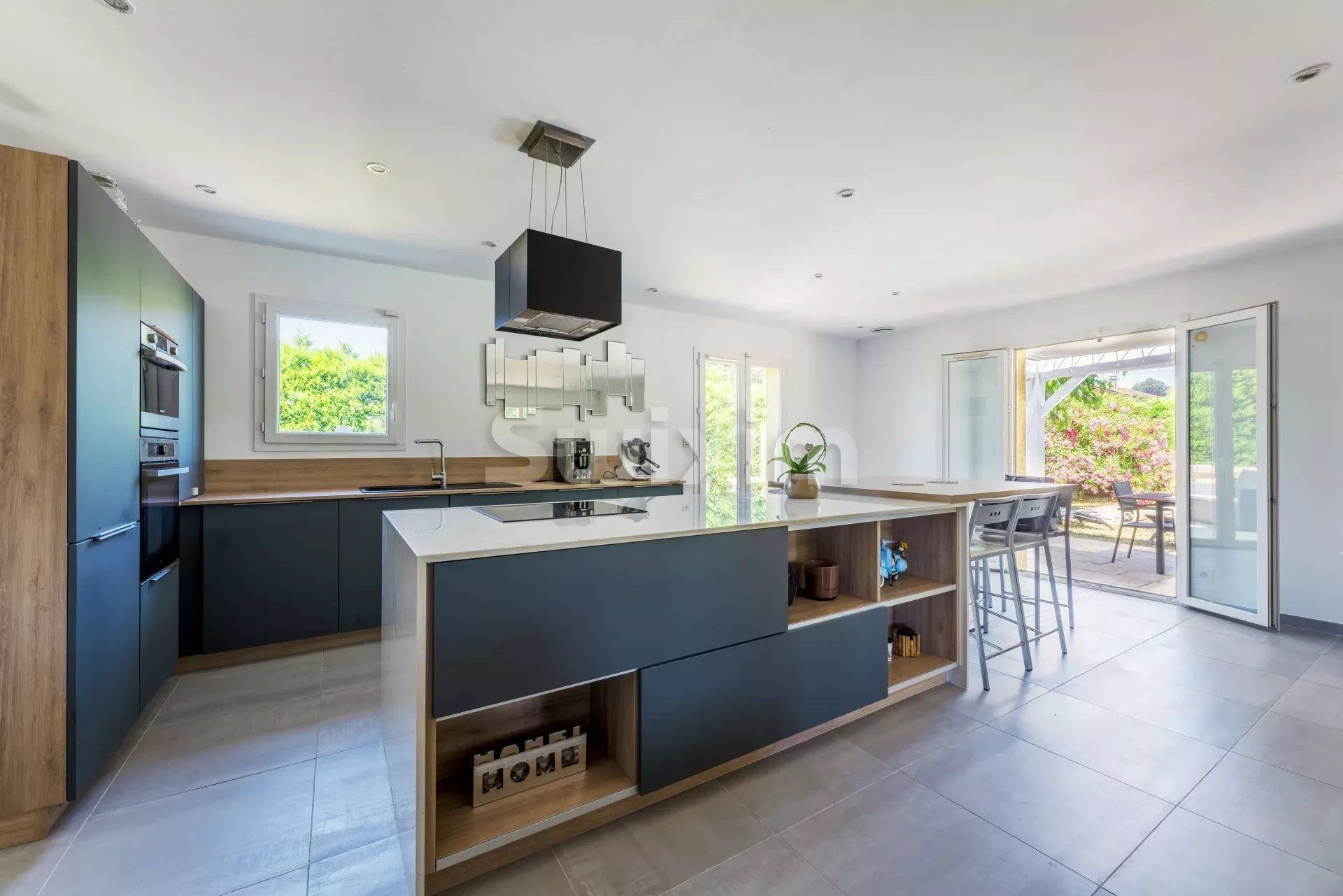 maison 8 Pièces en vente sur Parcieux (01600)