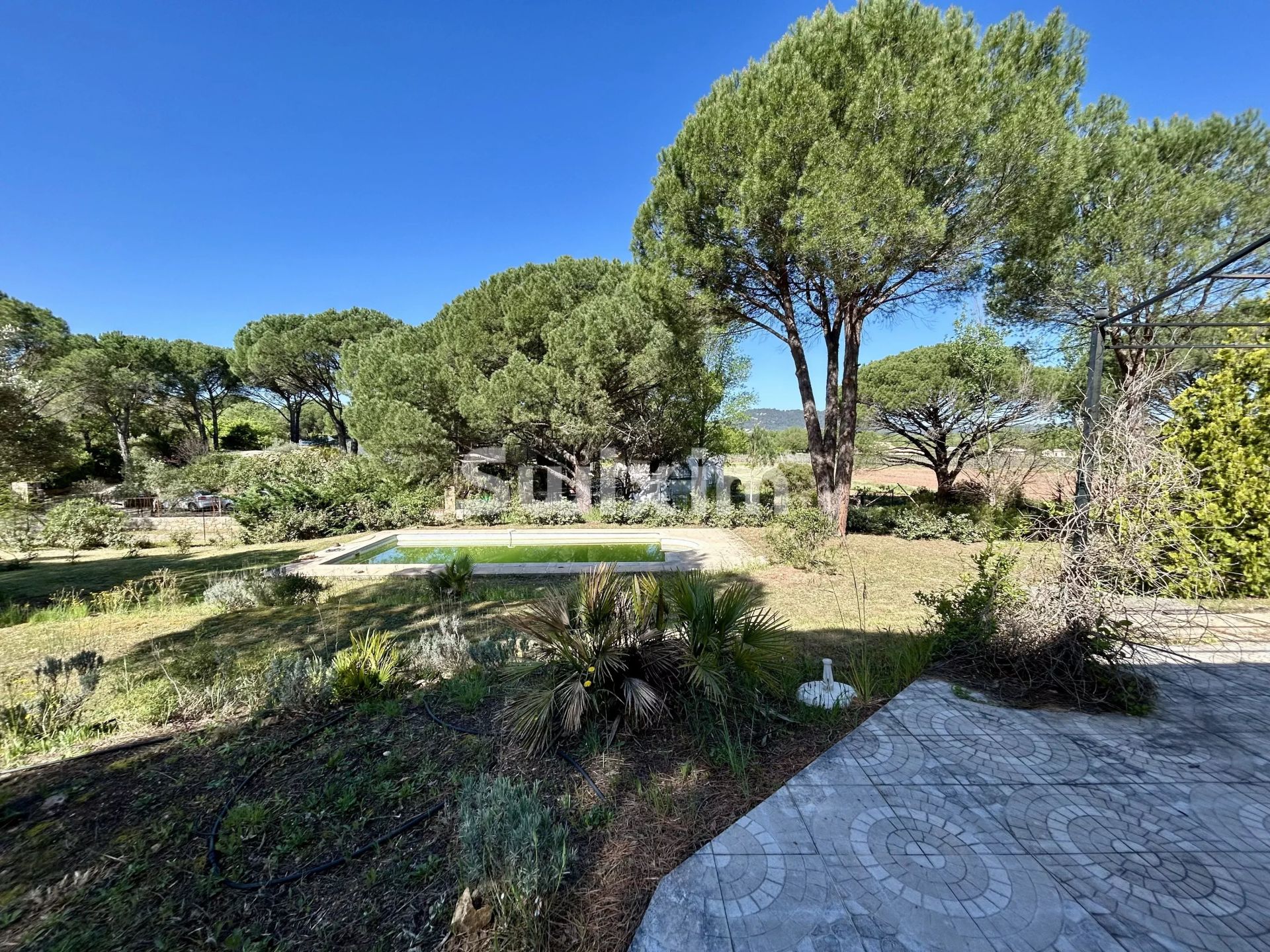 villa 4 Quartos para venda sobre Vidauban (83550)
