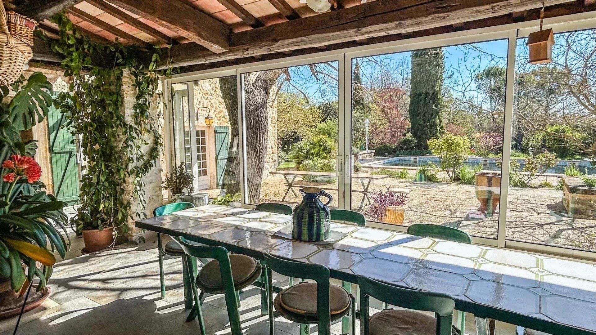 propriedade 11 Quartos para venda sobre Uzès (30700)