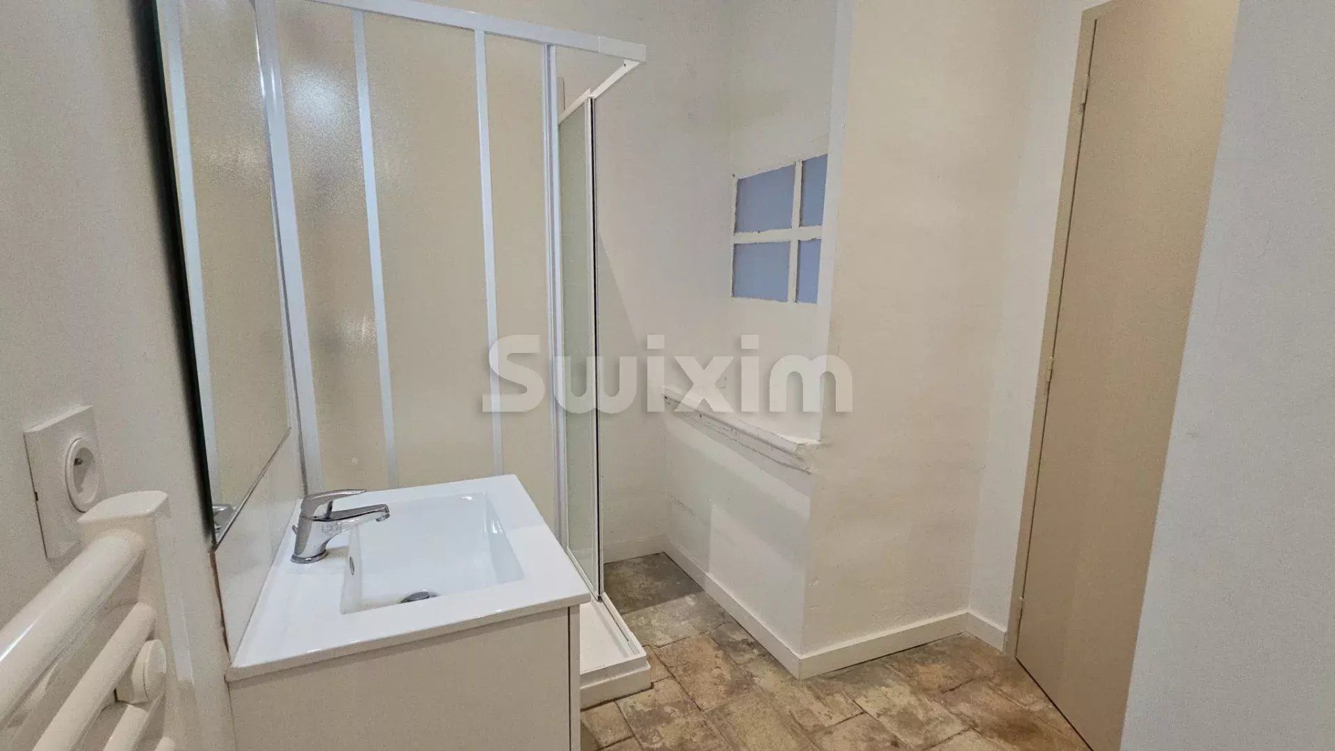 casa 3 Camere in vendita su Collias (30210)