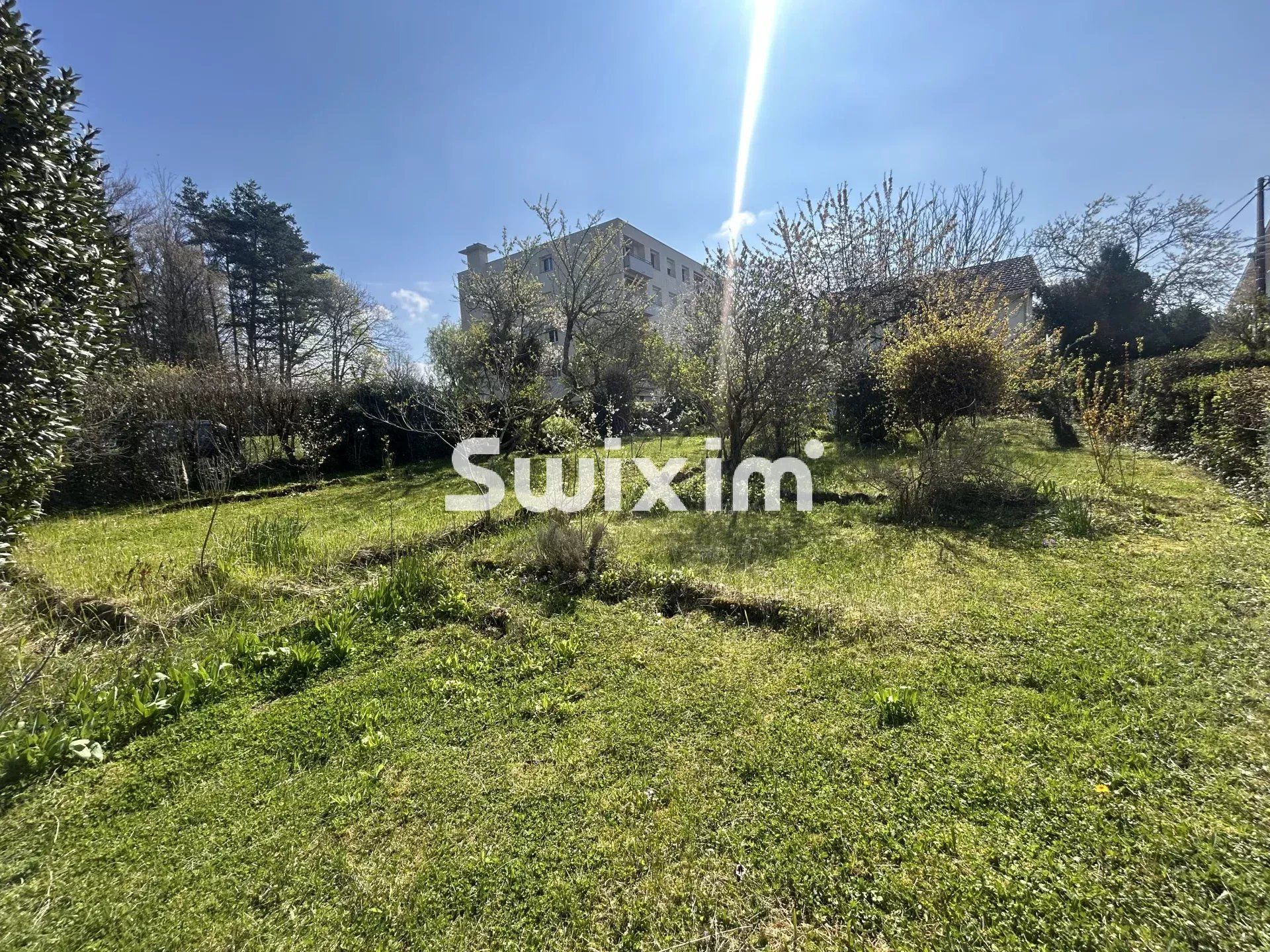 casa 6 Camere in vendita su Lons-le-Saunier (39000)