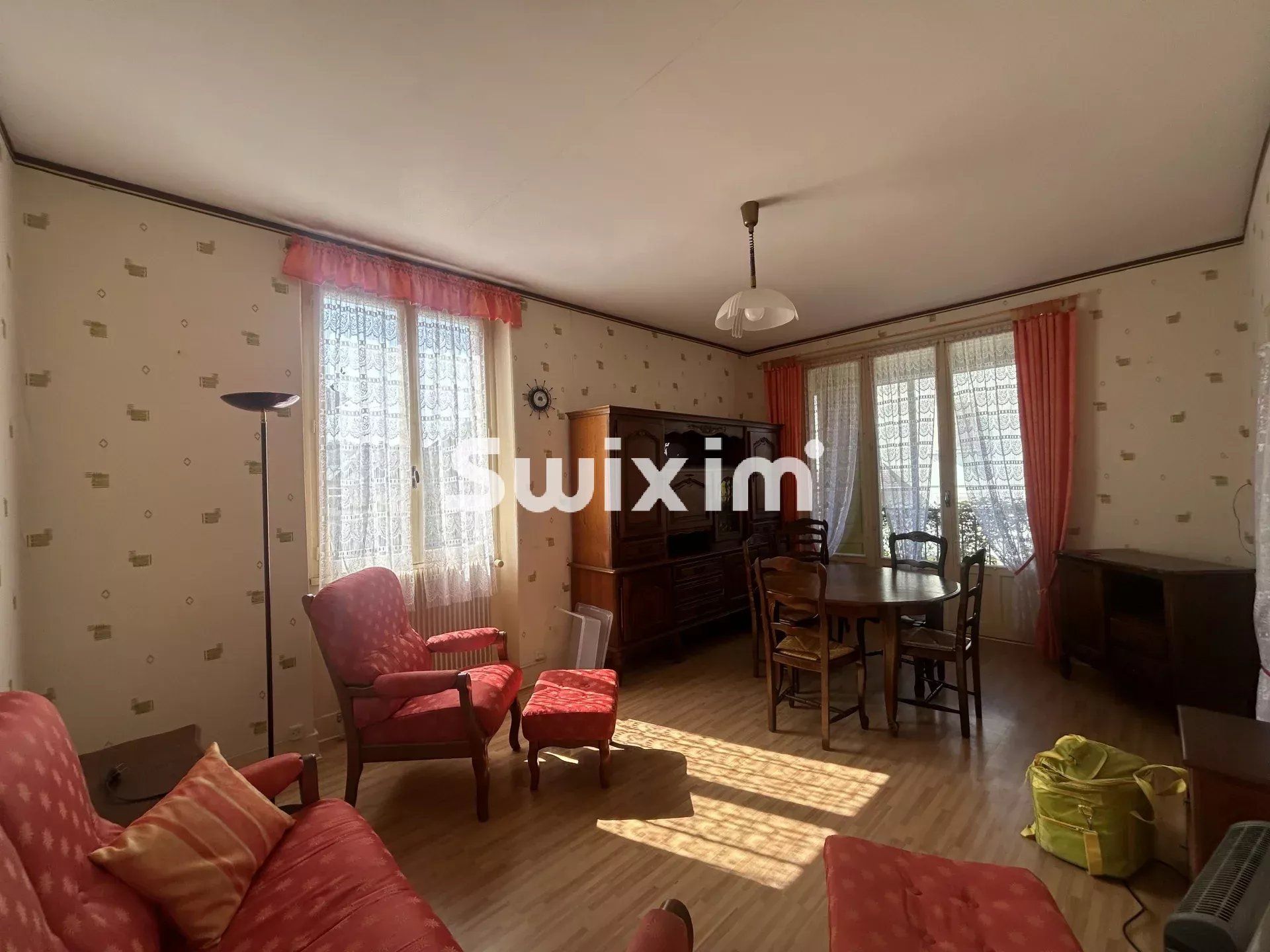 casa 6 Camere in vendita su Lons-le-Saunier (39000)