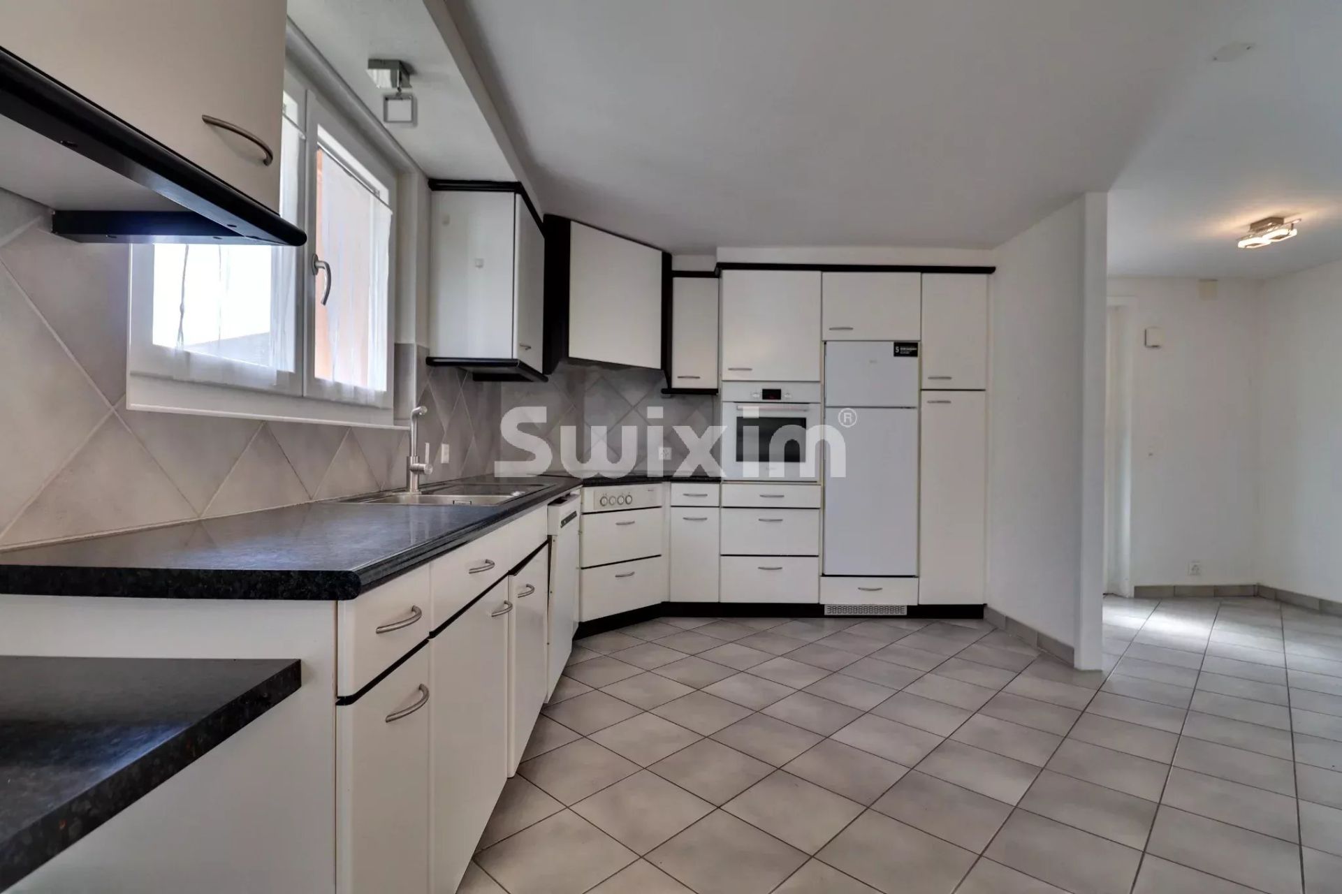 maison 10 Pièces en vente sur Palézieux (1607)