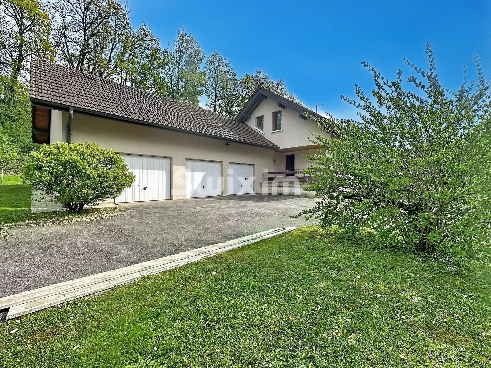 casa 4 Quartos para venda sobre Sciez (74140)