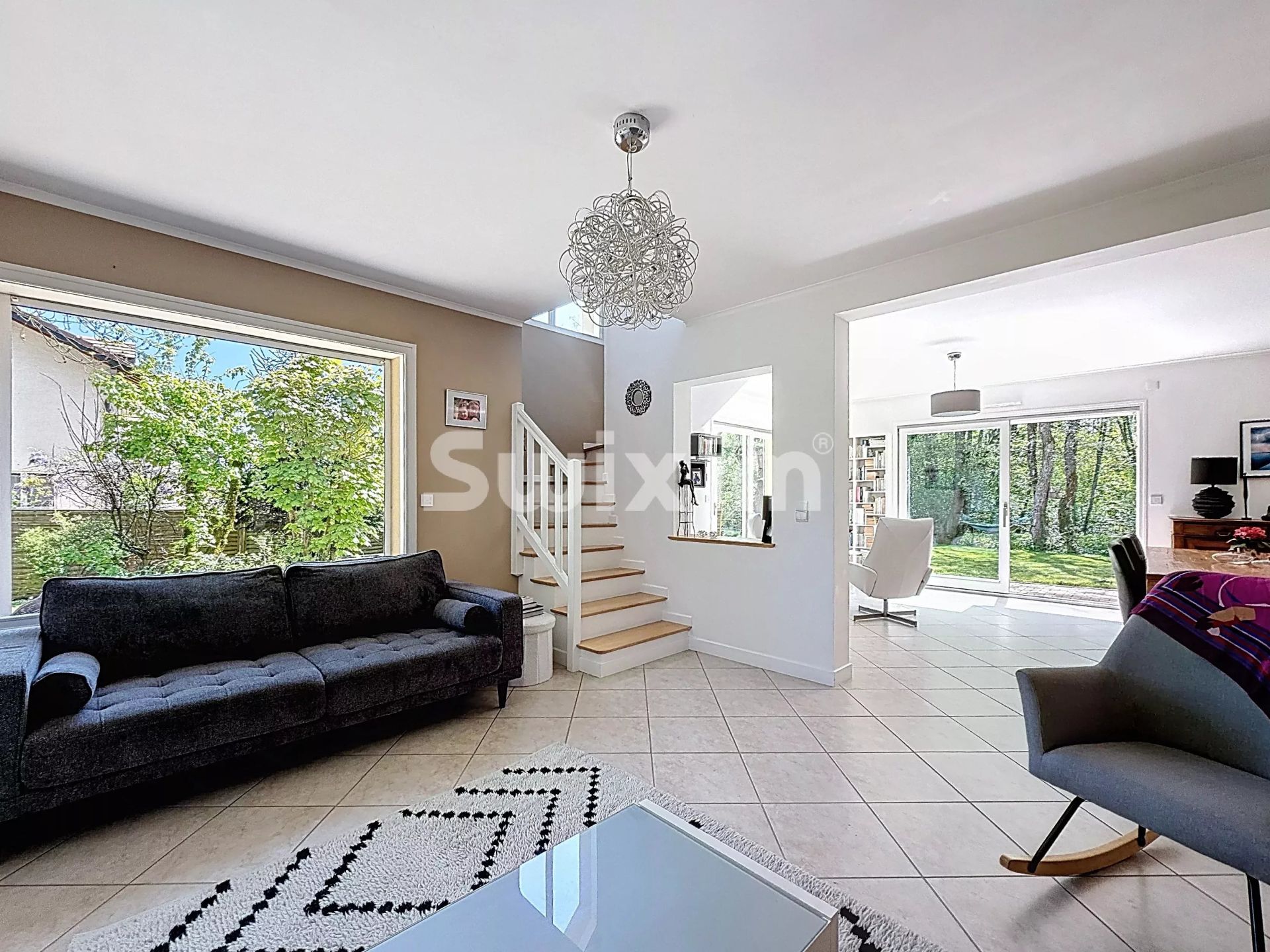 casa 5 Quartos para venda sobre Divonne-les-Bains (01220)