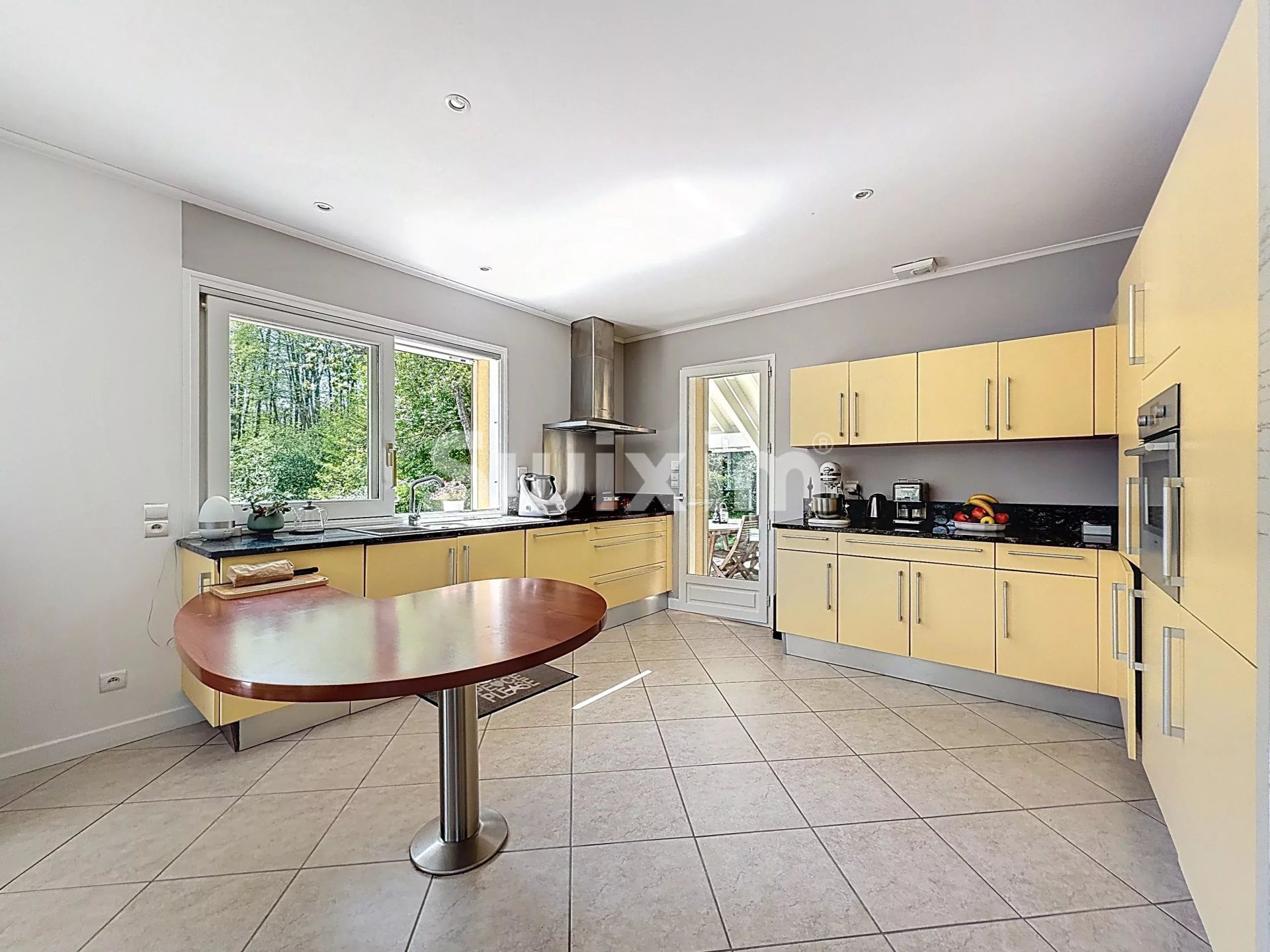 casa 5 Quartos para venda sobre Divonne-les-Bains (01220)