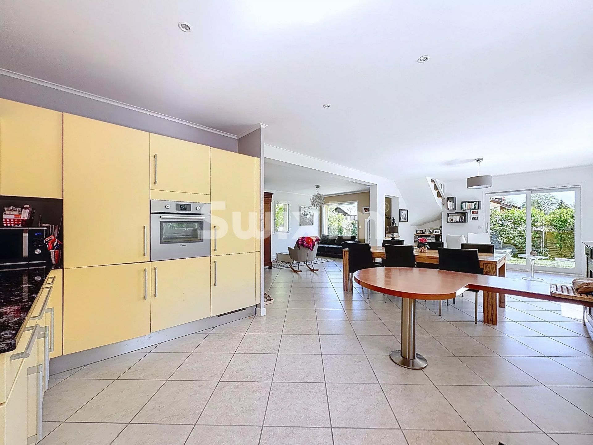 casa 5 Quartos para venda sobre Divonne-les-Bains (01220)