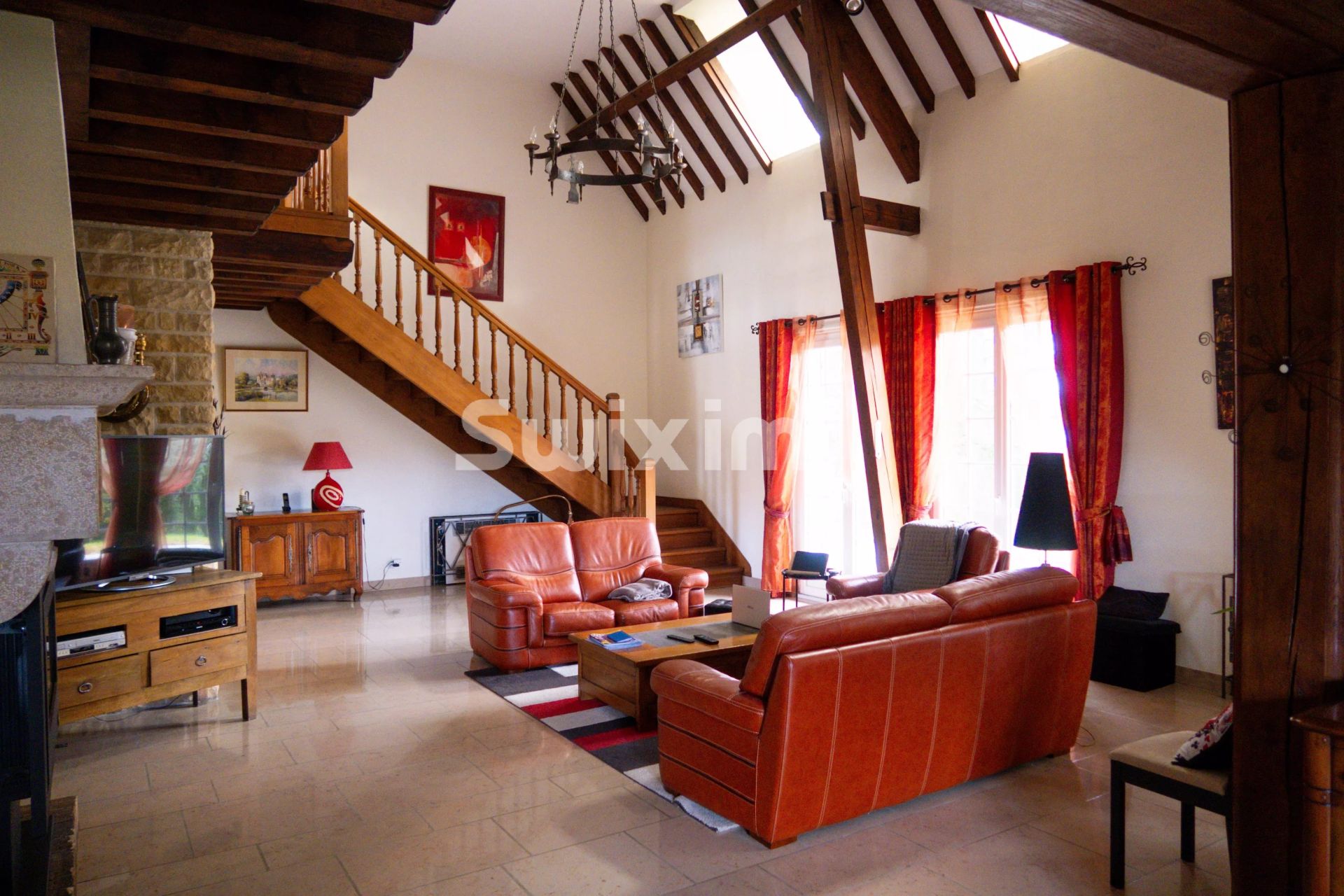 propiedad 8 Salas en venta en Givry (71640)