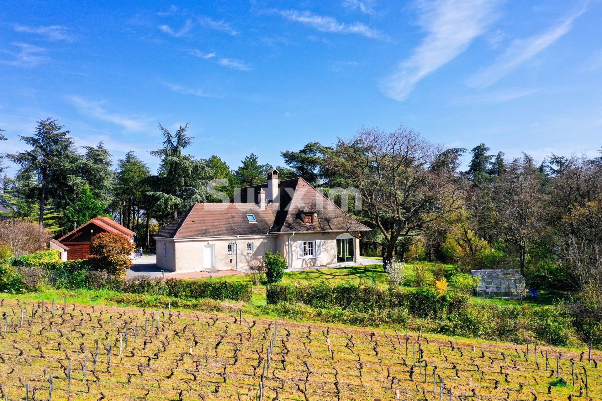 propiedad 8 Salas en venta en Givry (71640)