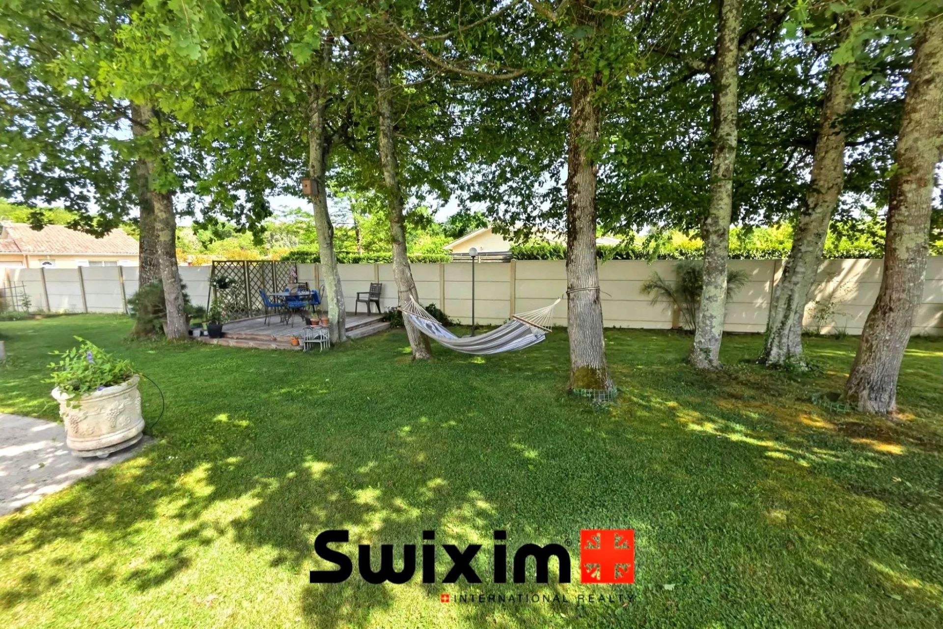 house 6 Rooms for sale on Saint-Laurent-Médoc (33112)