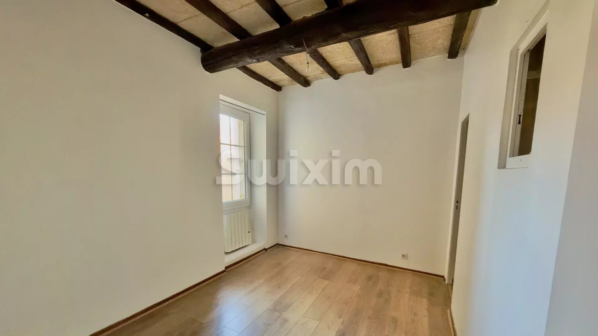 casa 4 Camere in vendita su Remoulins (30210)