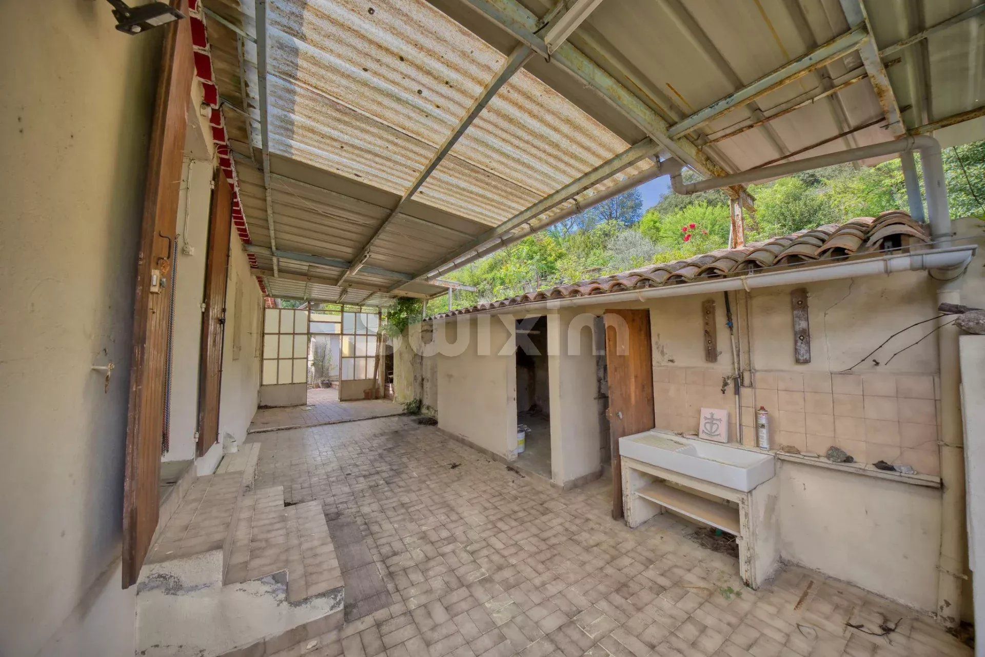 house 9 Rooms for sale on La Grand-Combe (30110)