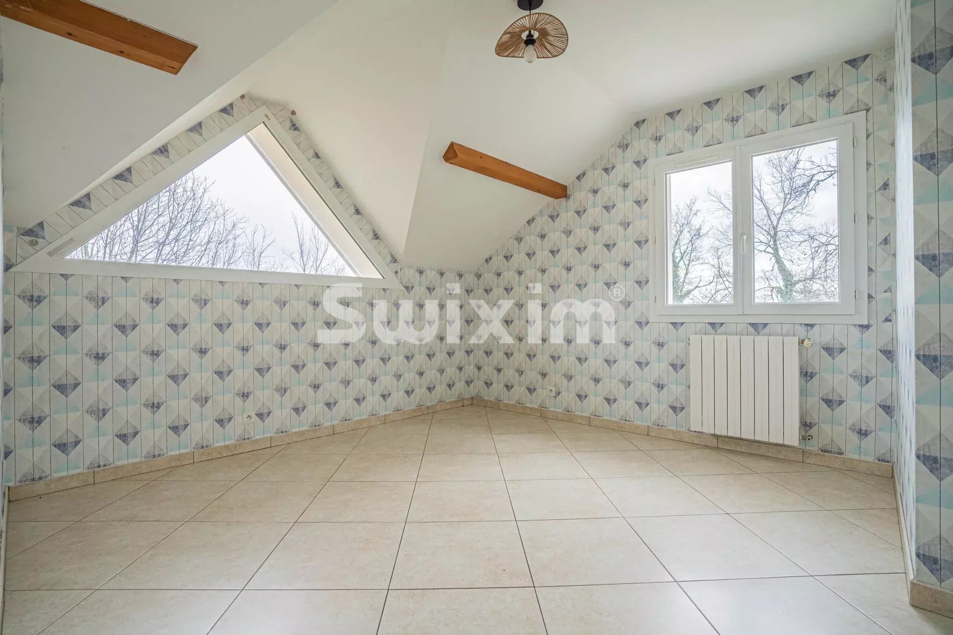 casa 8 Quartos para venda sobre Gex (01170)