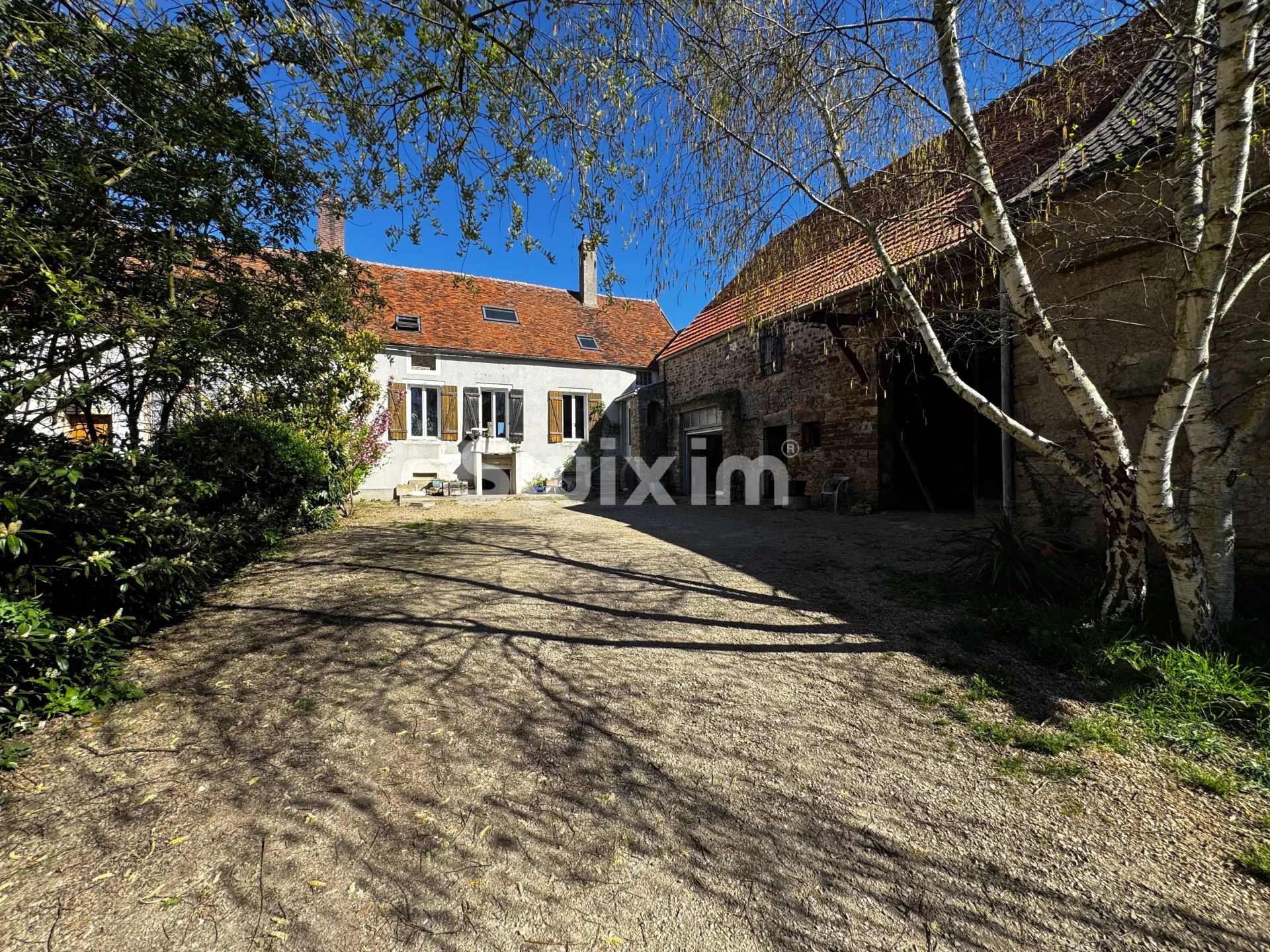 casa 5 Camere in vendita su Toutry (21460)