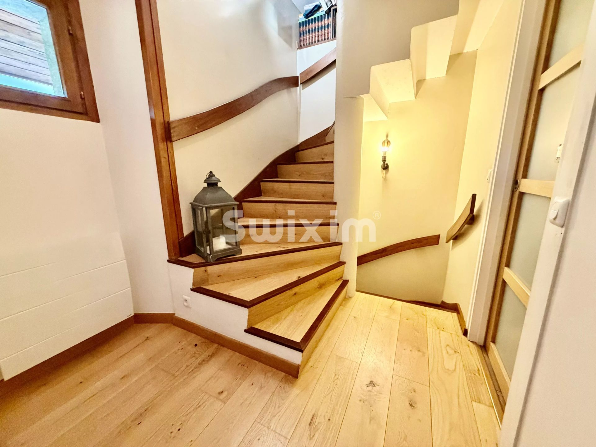 house 6 Rooms for sale on Chilly (74270)