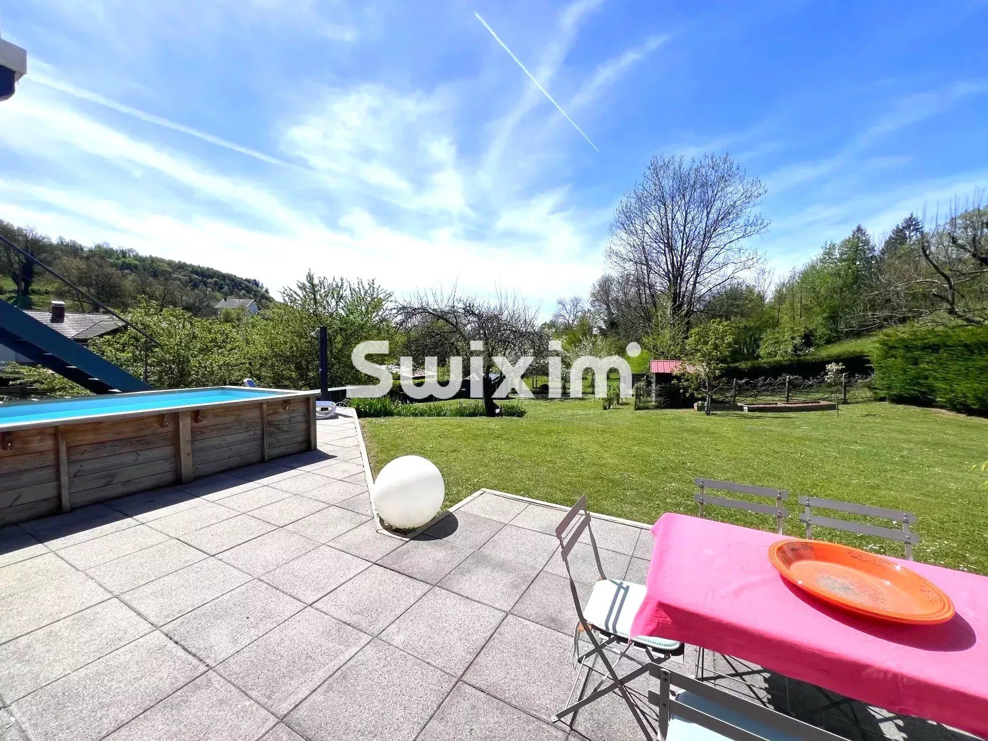 casa 6 Quartos para venda sobre Moirans-en-Montagne (39260)