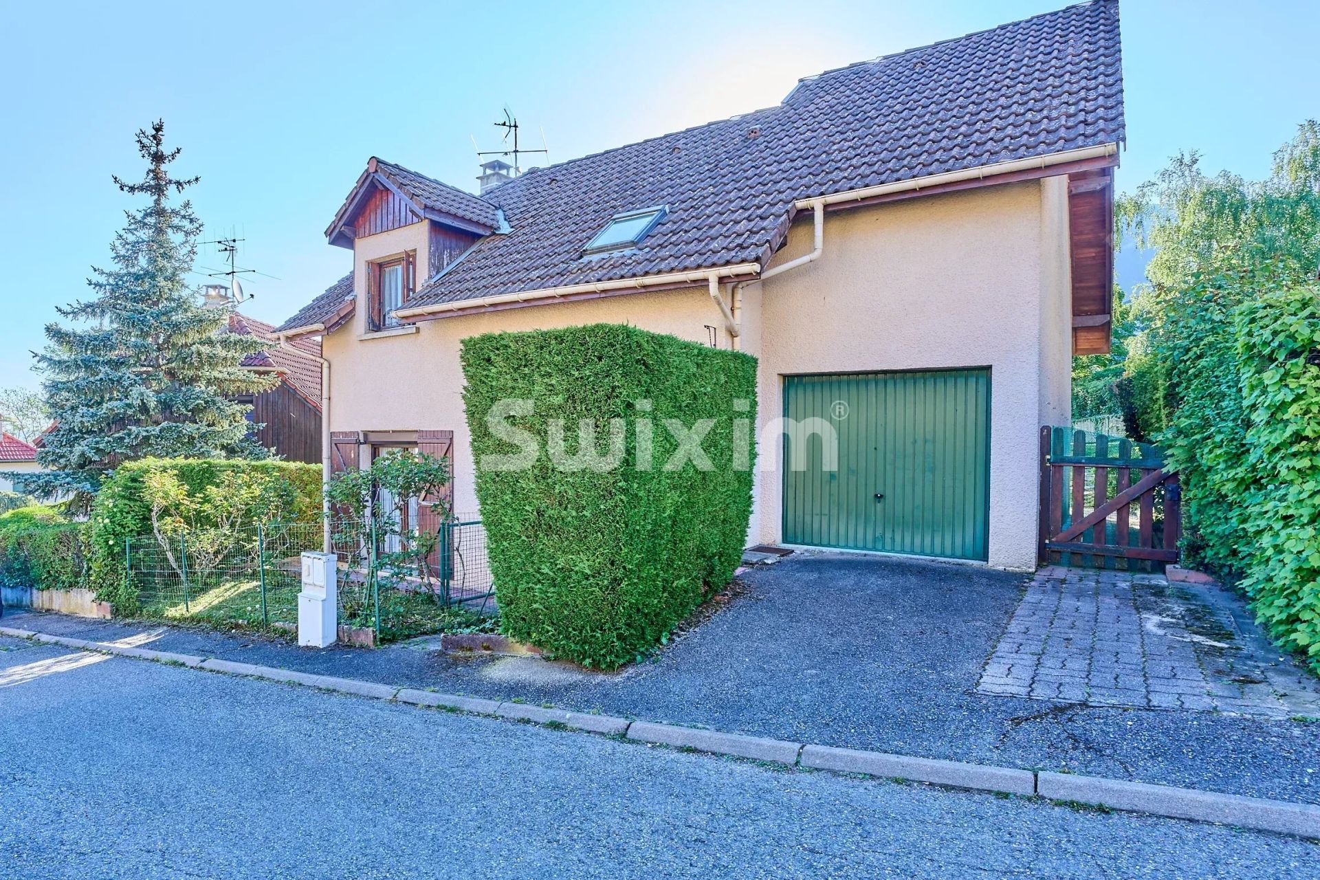 casa 4 Quartos para venda sobre Collonges-sous-Salève (74160)