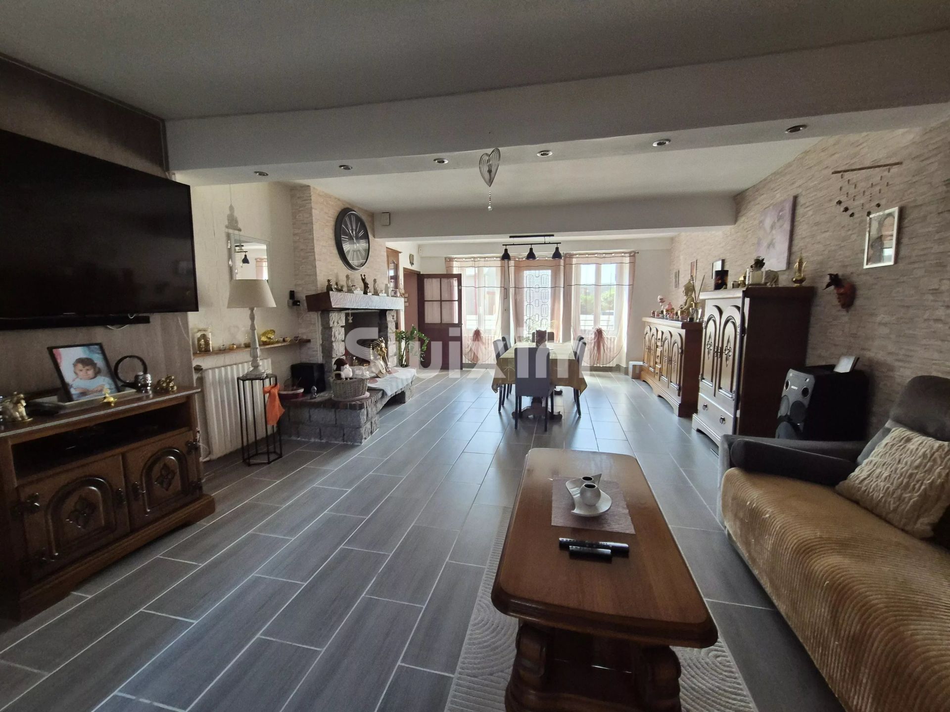 stadthaus 13 Zimmer zum verkauf auf Saint-Péreuse (58110)