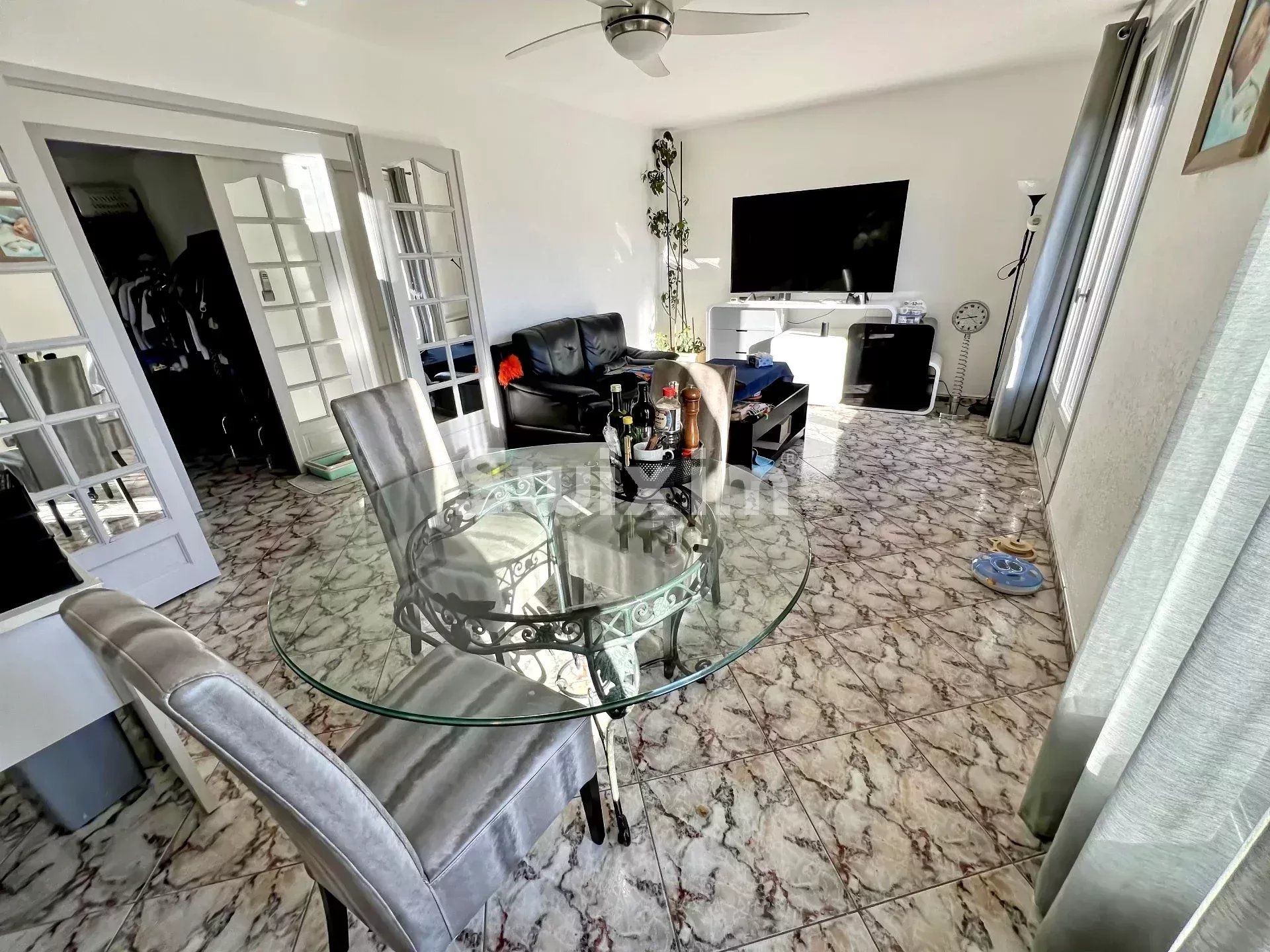 house 5 Rooms for sale on Agde (34300)