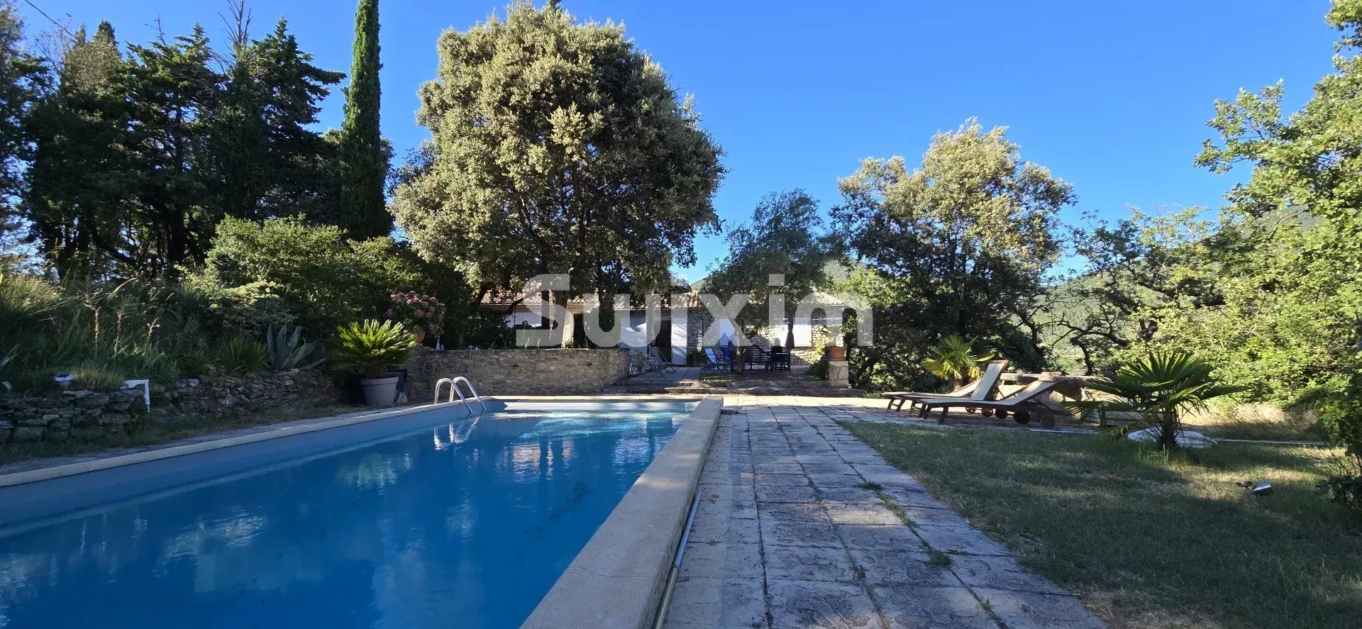 casa 8 Camere in vendita su Nyons (26110)