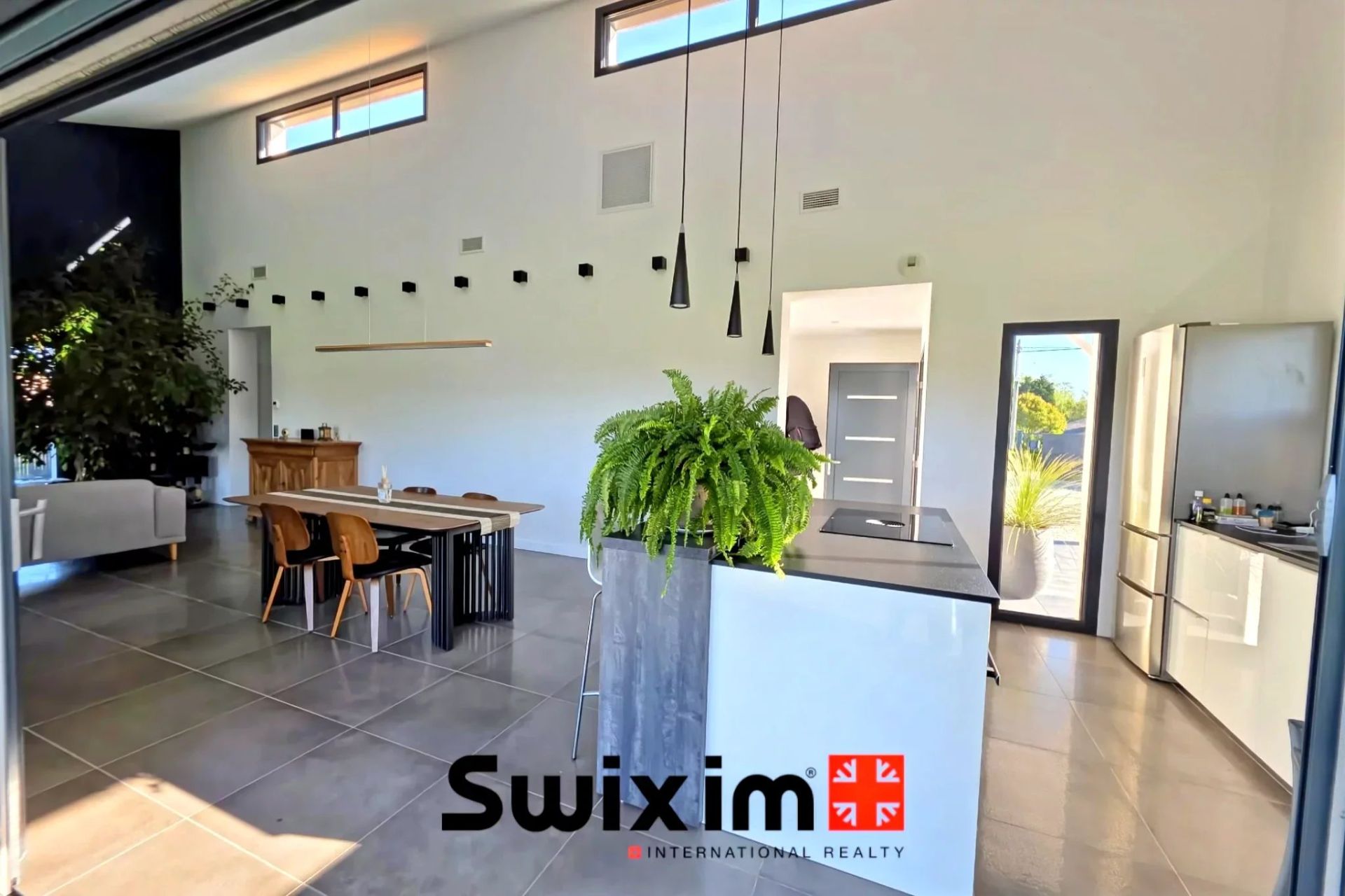 casa 4 Camere in vendita su Saint-Seurin-de-Cadourne (33180)