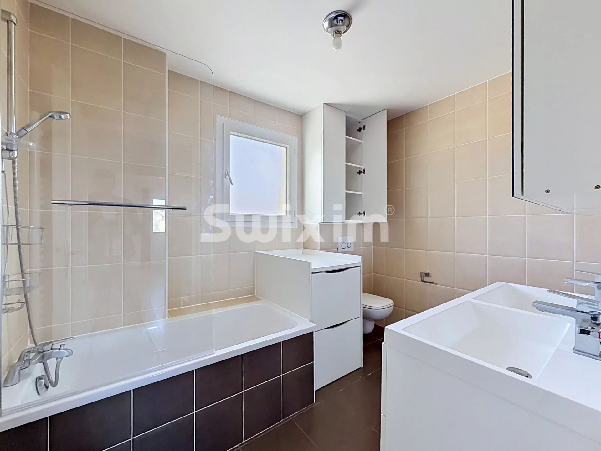 casa 4 Salas en venta en Échenevex (01170)