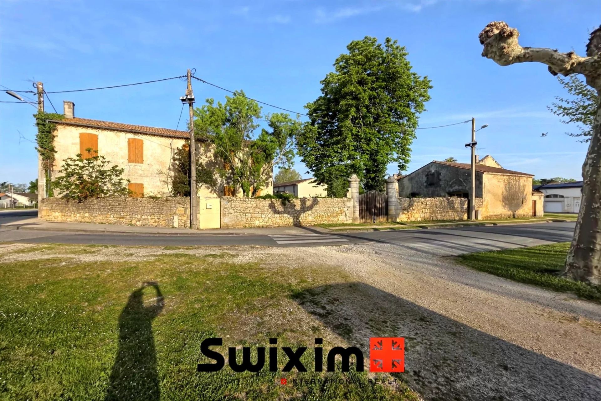 property 17 Rooms for sale on Lesparre-Médoc (33340)