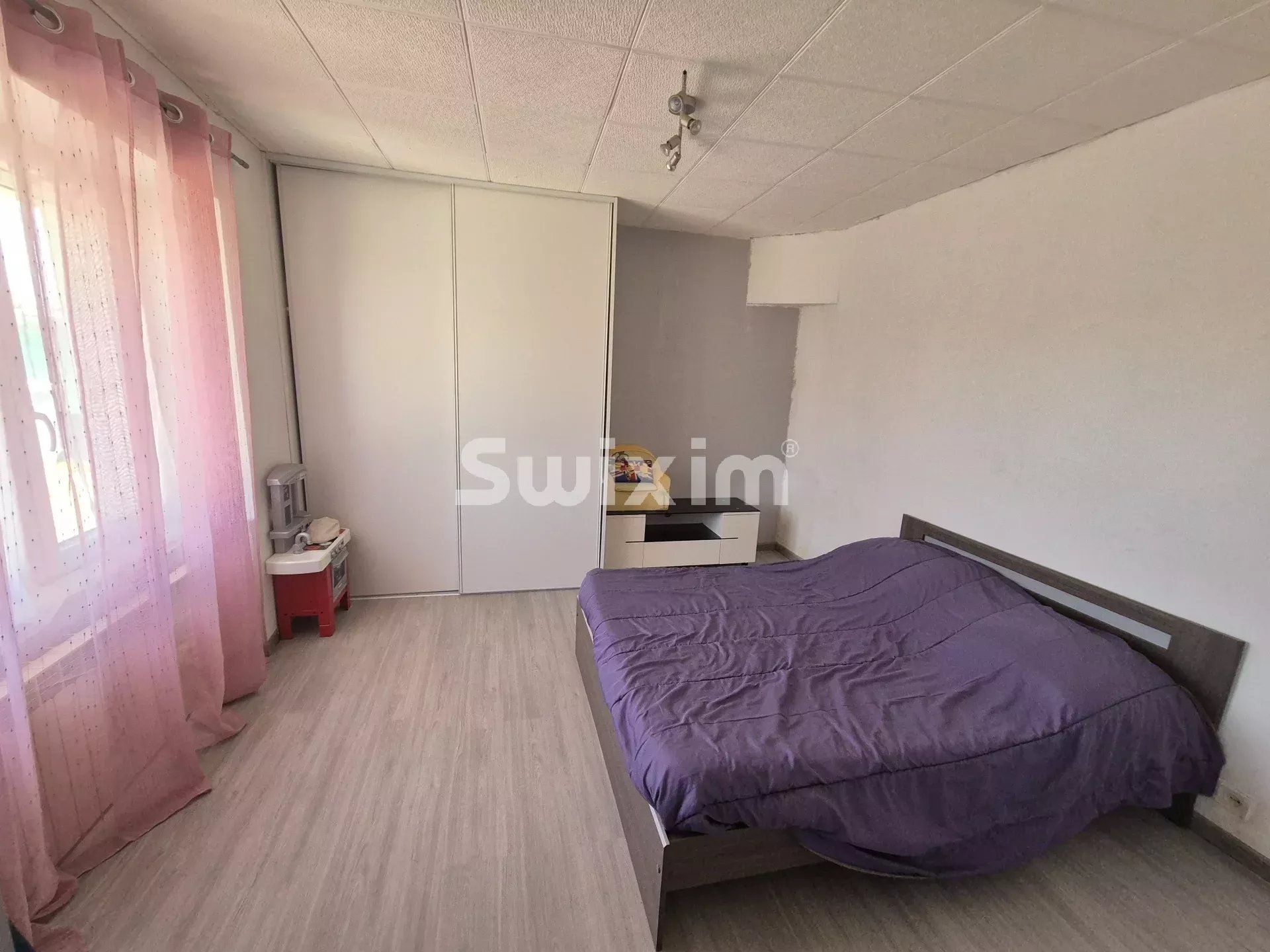casa 6 Camere in vendita su Le Deschaux (39120)