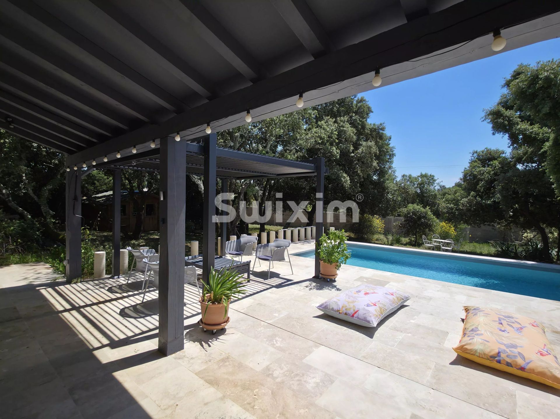 casa 5 Camere in vendita su Grignan (26230)