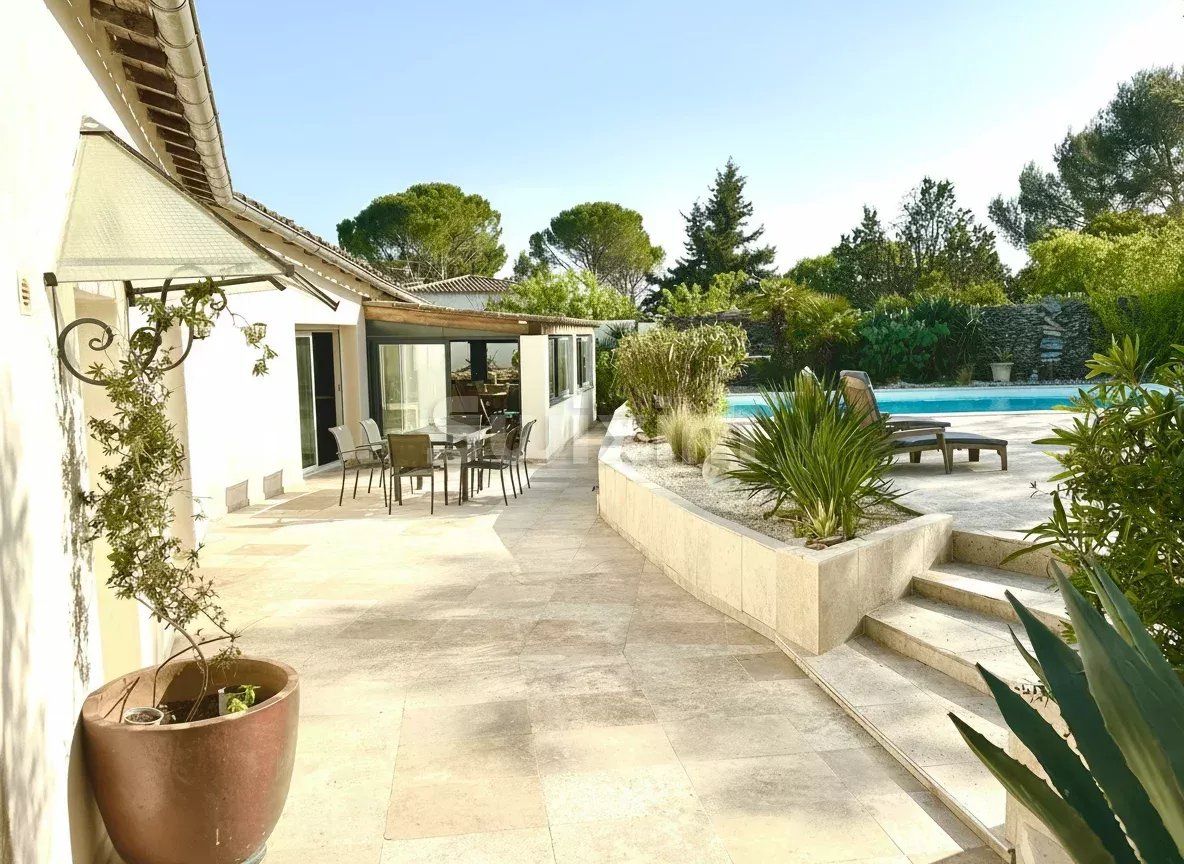 villa 4 Camere in vendita su Nîmes (30900)
