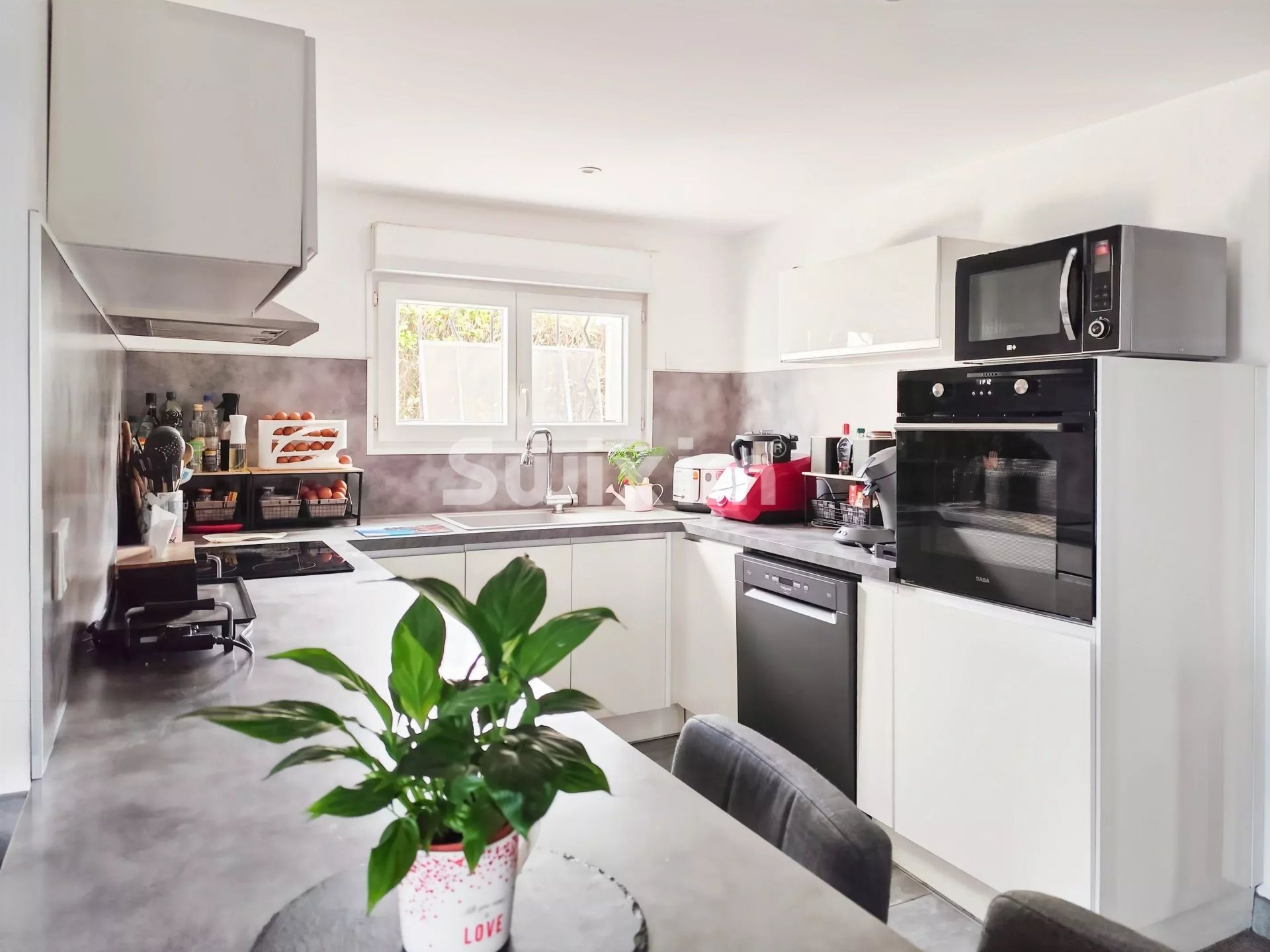 casa 9 Camere in vendita su Châteauneuf-du-Rhône (26780)